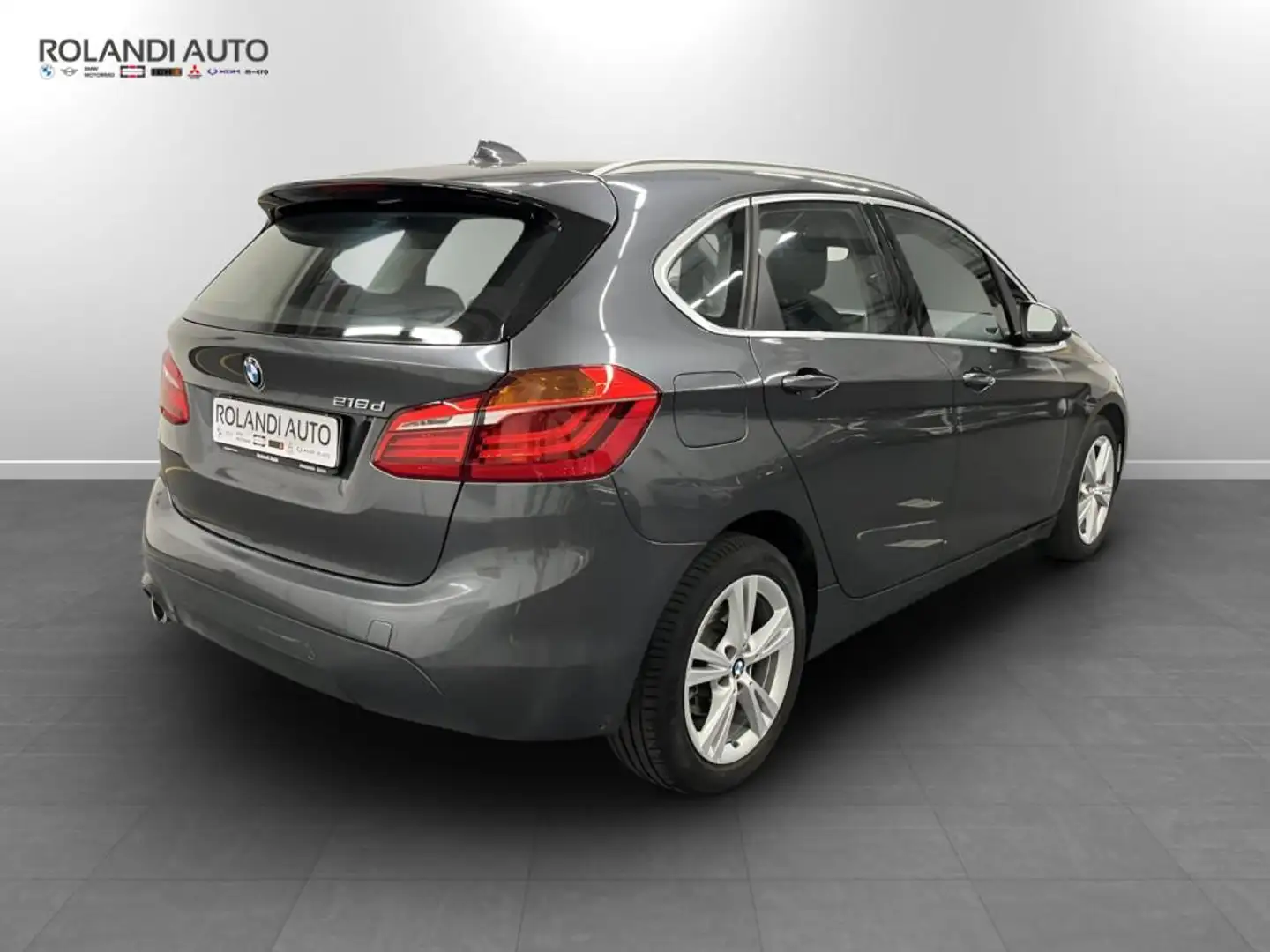 BMW 216 d Active Tourer Business auto Grigio - 2