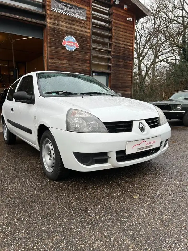 Renault Clio 1.5 dci 65 pack clim 2 places STE avec s