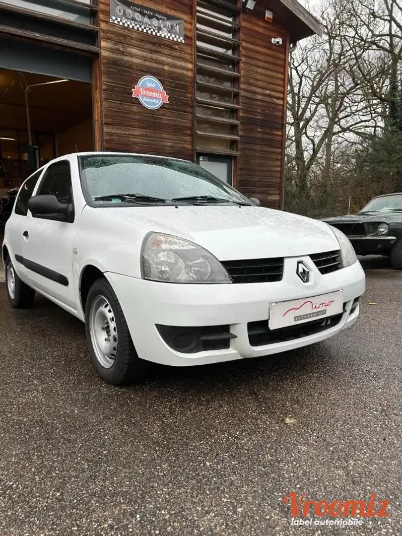 Renault Clio 1.5 dci 65 pack clim 2 places STE avec seulement 47500 km !!!! - 1