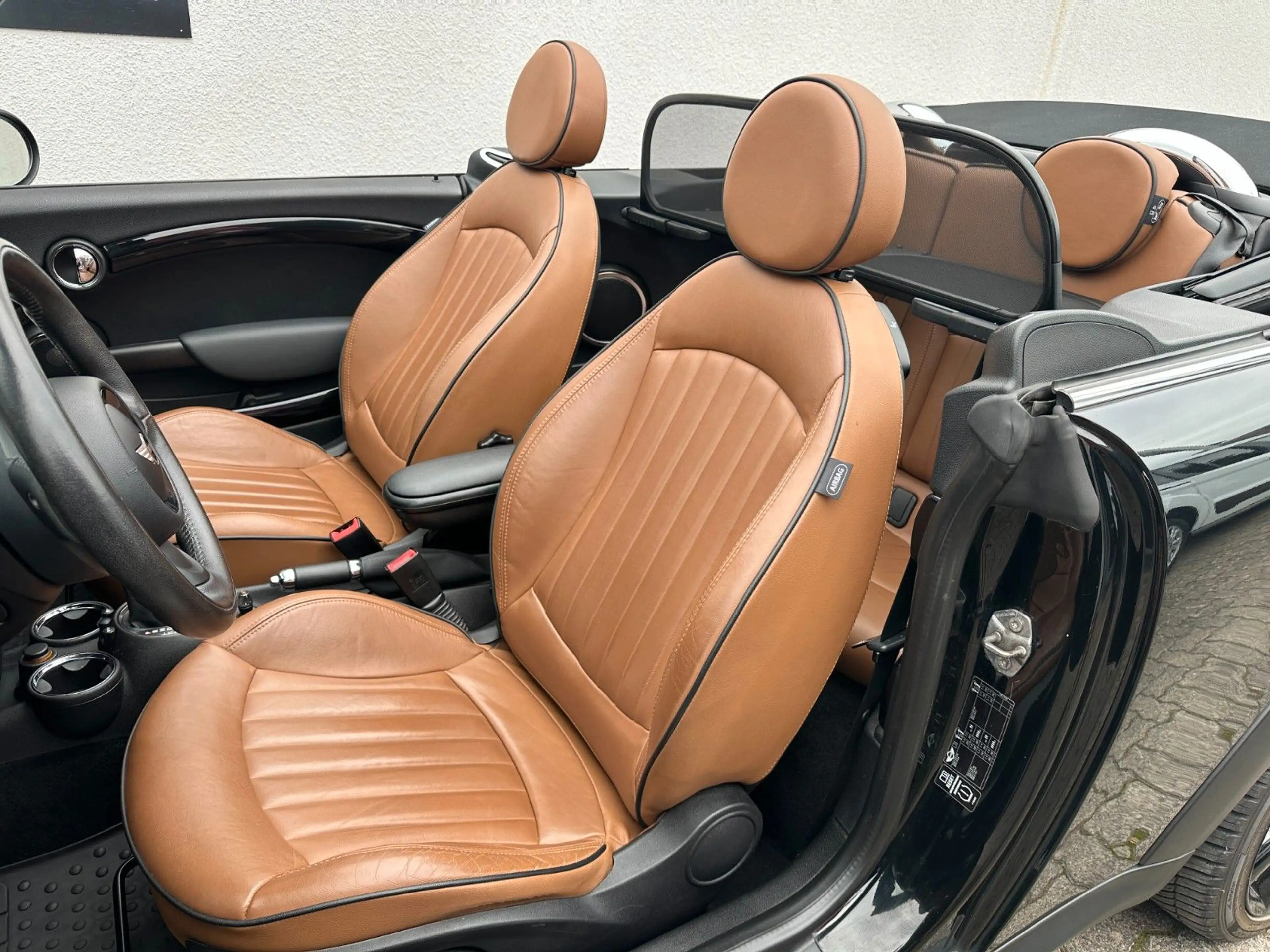 MINI Cooper Cabrio COOPER Cabrio 1,6 Xenon Navi Klima Shzg PDC Temp — photo 6