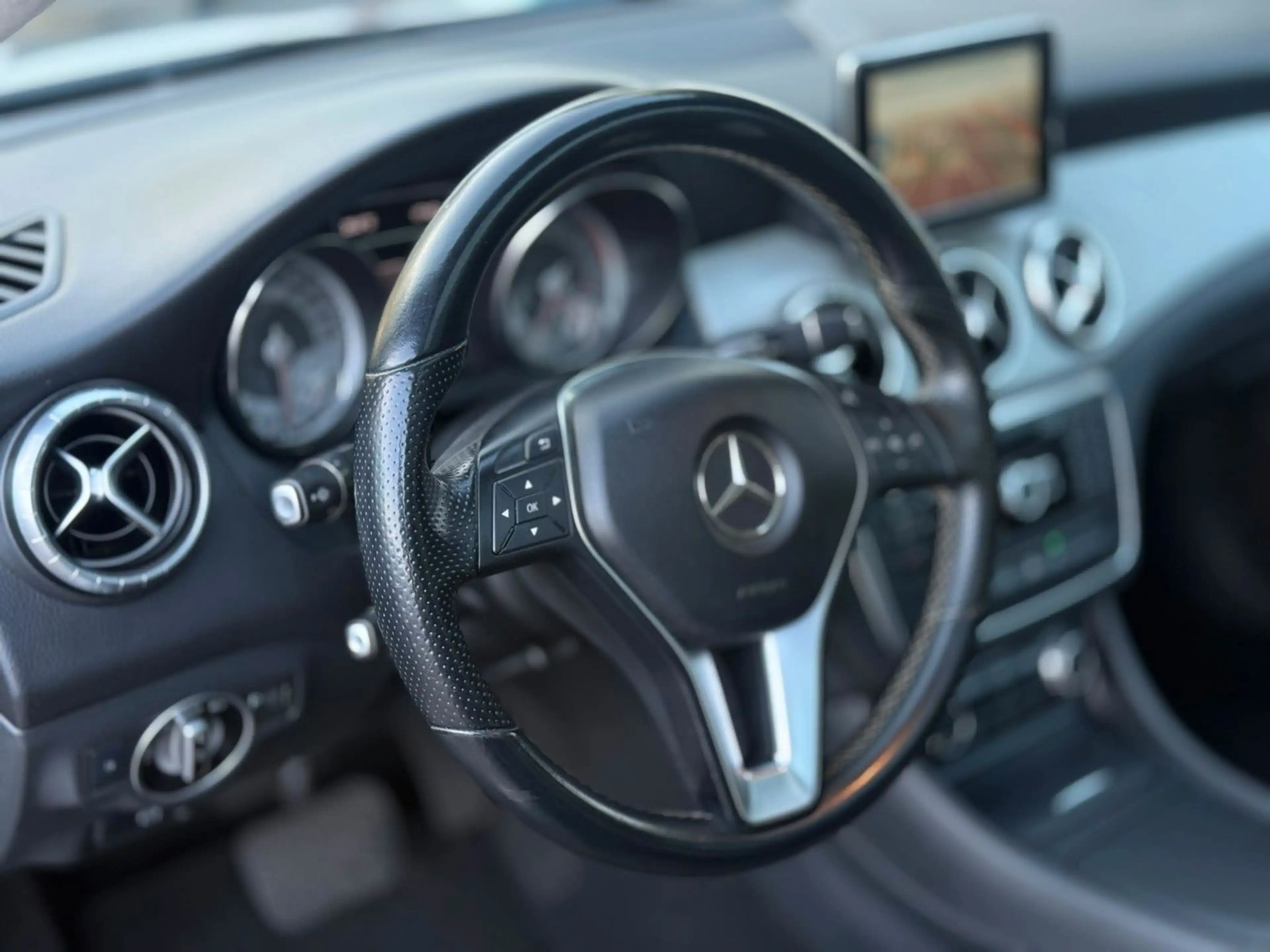 Mercedes-Benz CLA 220 CDI / d Aut.*Navi*Pano*Eu6*H&K — photo 15