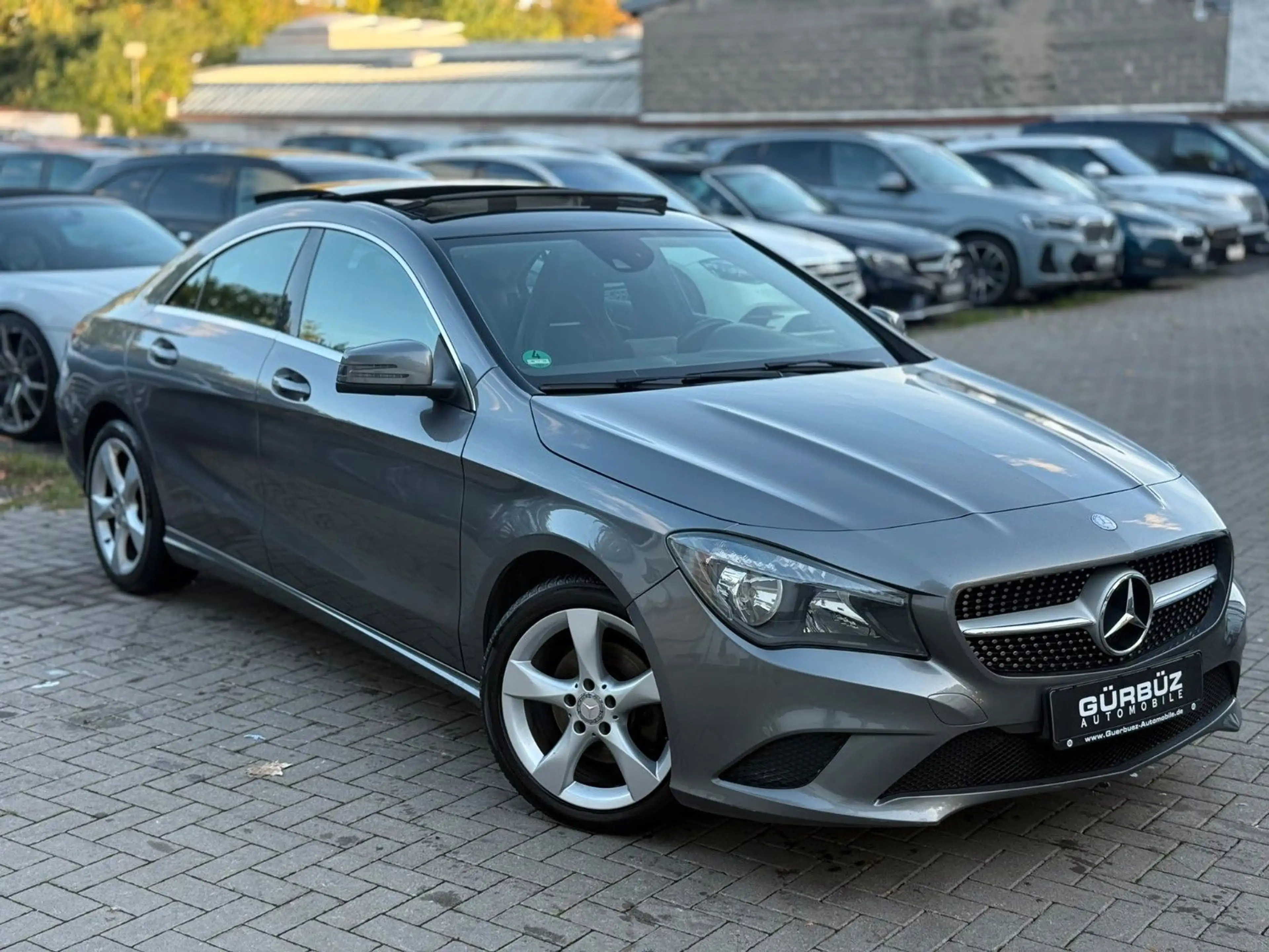Mercedes-Benz CLA 220 CDI / d Aut.*Navi*Pano*Eu6*H&K