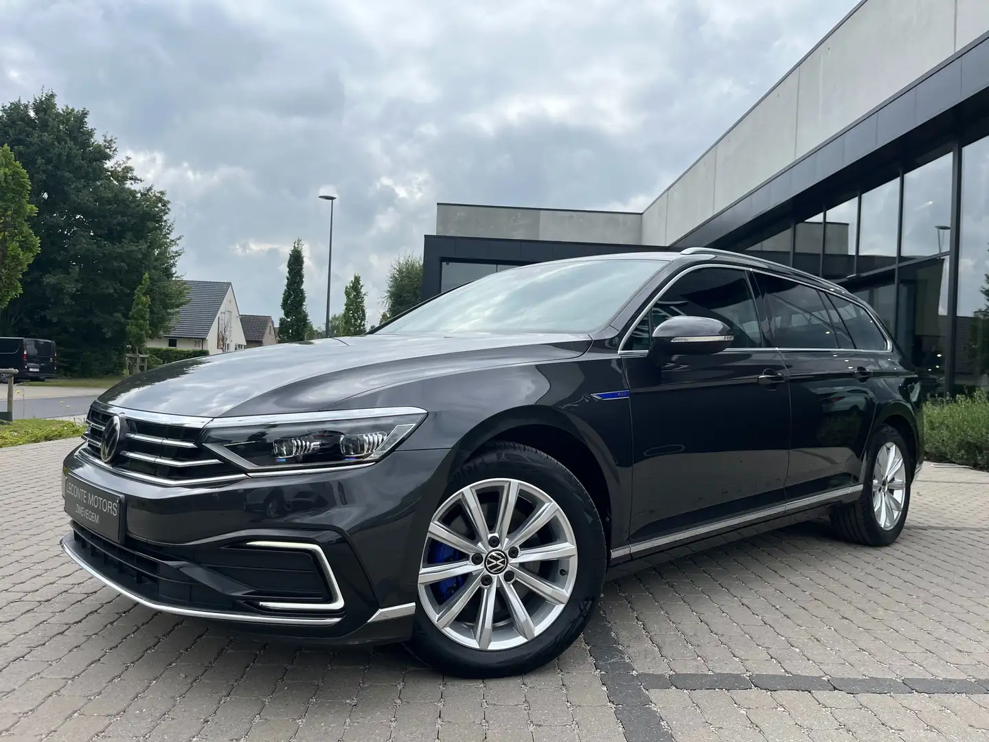 Volkswagen Passat Variant Passat 1.4 TSI Plug-In-Hybrid Virtual/Leder/Carply Gris - 2