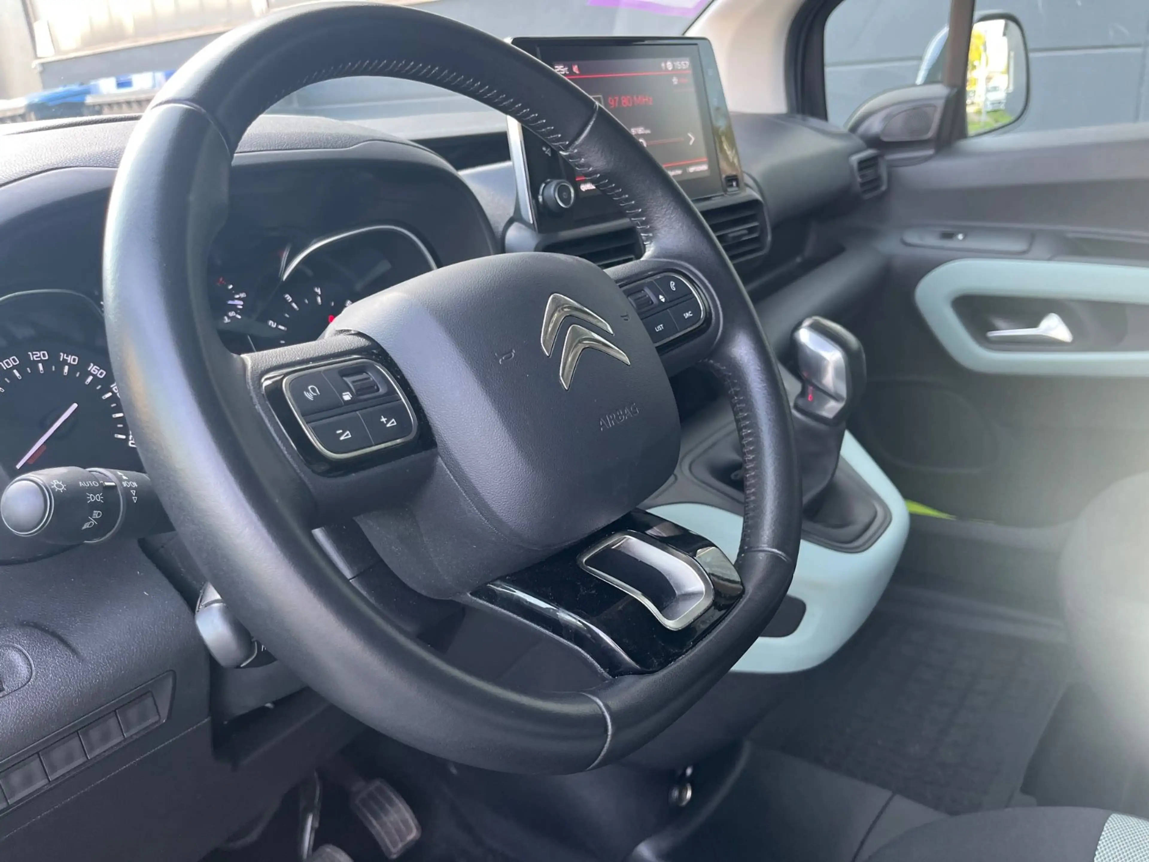 Citroen Berlingo Shine M°1Hand°Unfallfrei°AHK° — photo 9