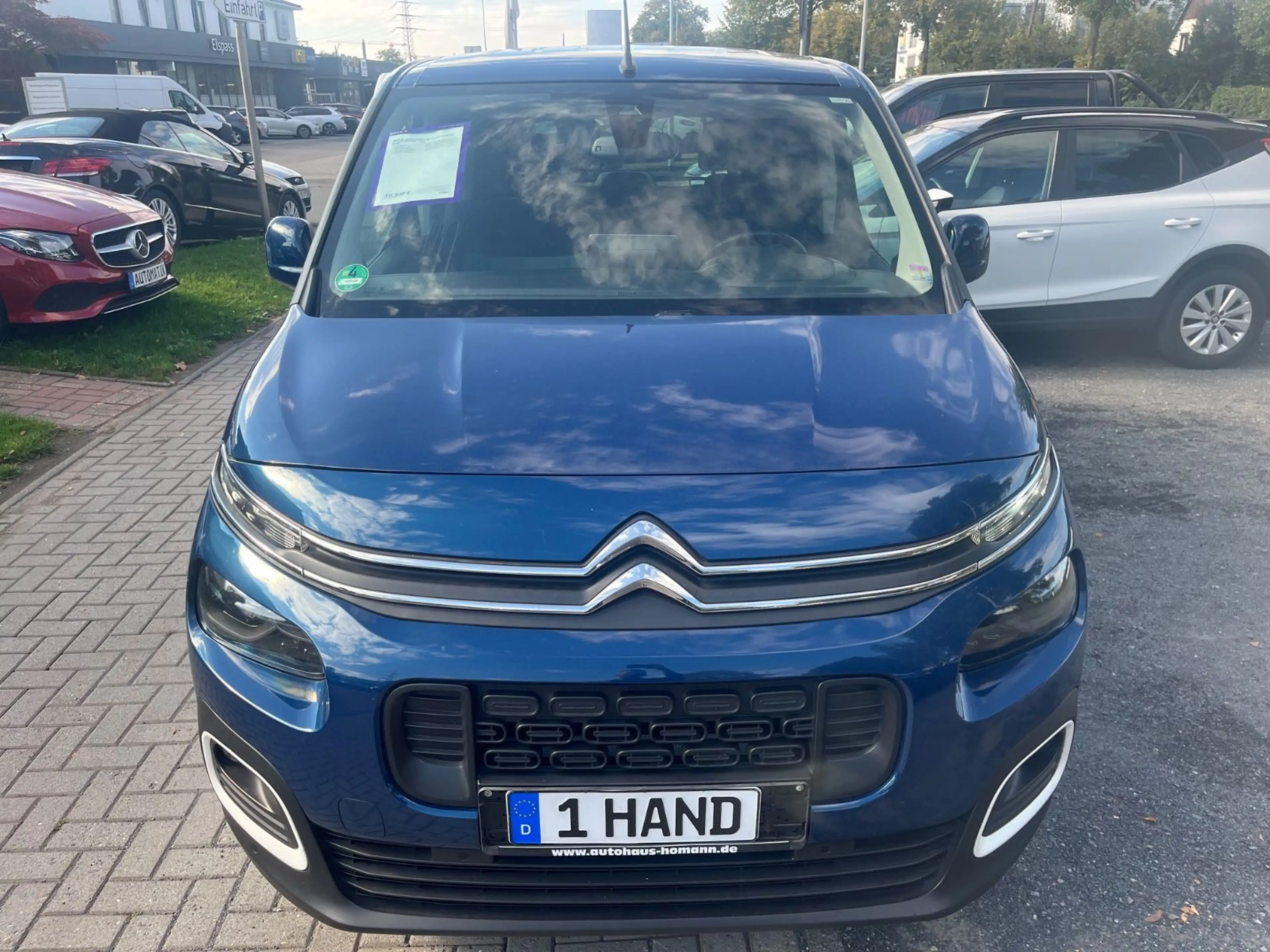 Citroen Berlingo Shine M°1Hand°Unfallfrei°AHK° — photo 3