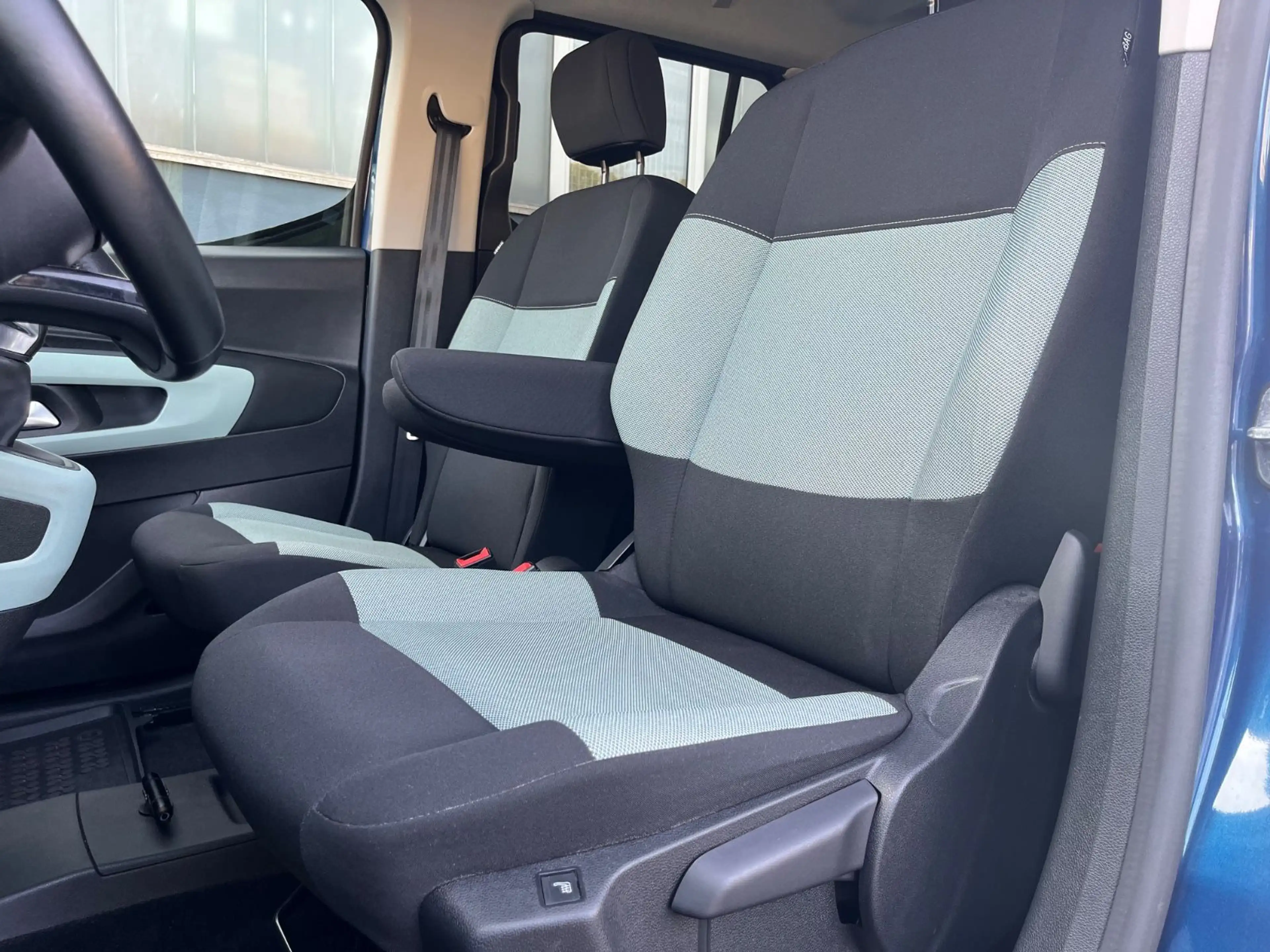 Citroen Berlingo Shine M°1Hand°Unfallfrei°AHK° — photo 13
