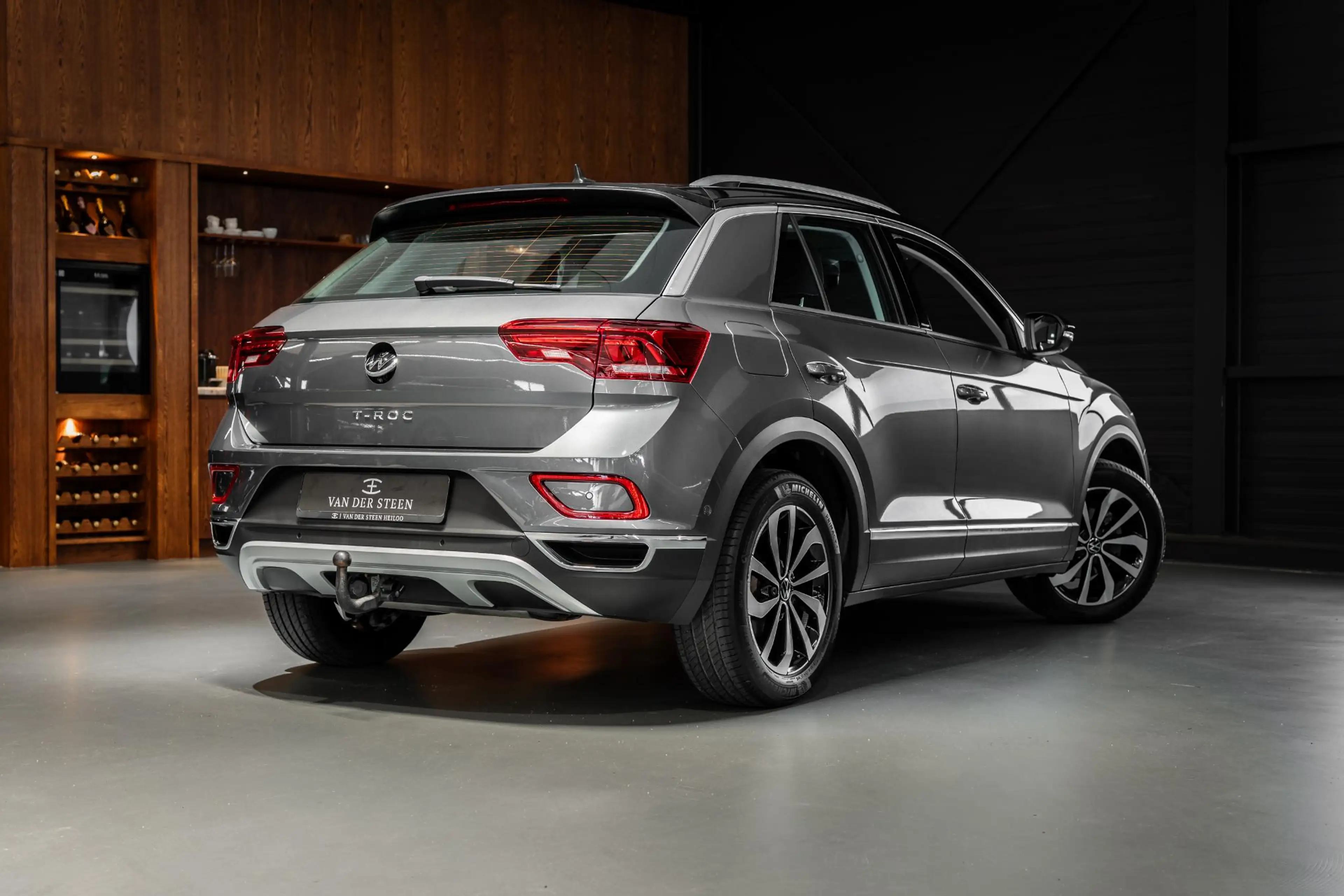 Volkswagen T-Roc 1.5 TSI Life Afn. Trekhaak | Camera — photo 2