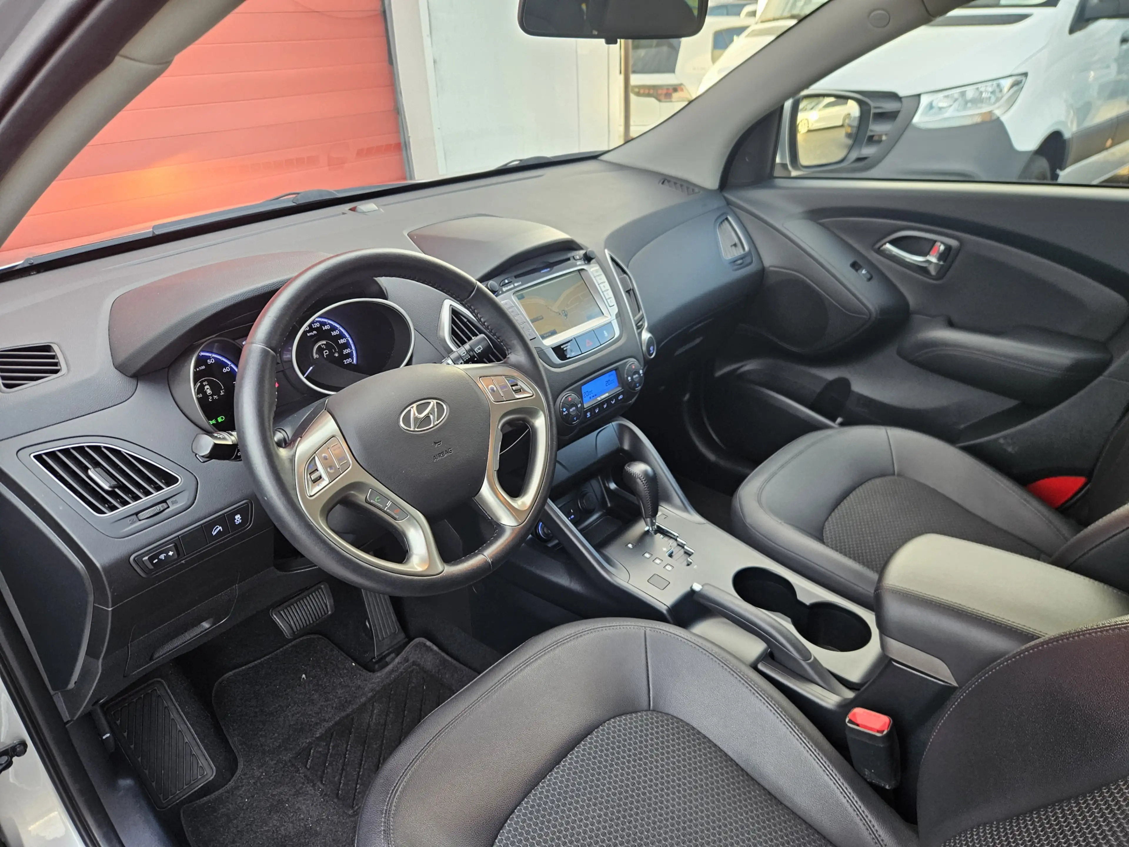 Hyundai iX35 2.0i Style | Cruisec. | Bluetooth Rijklaar inclusi — photo 3