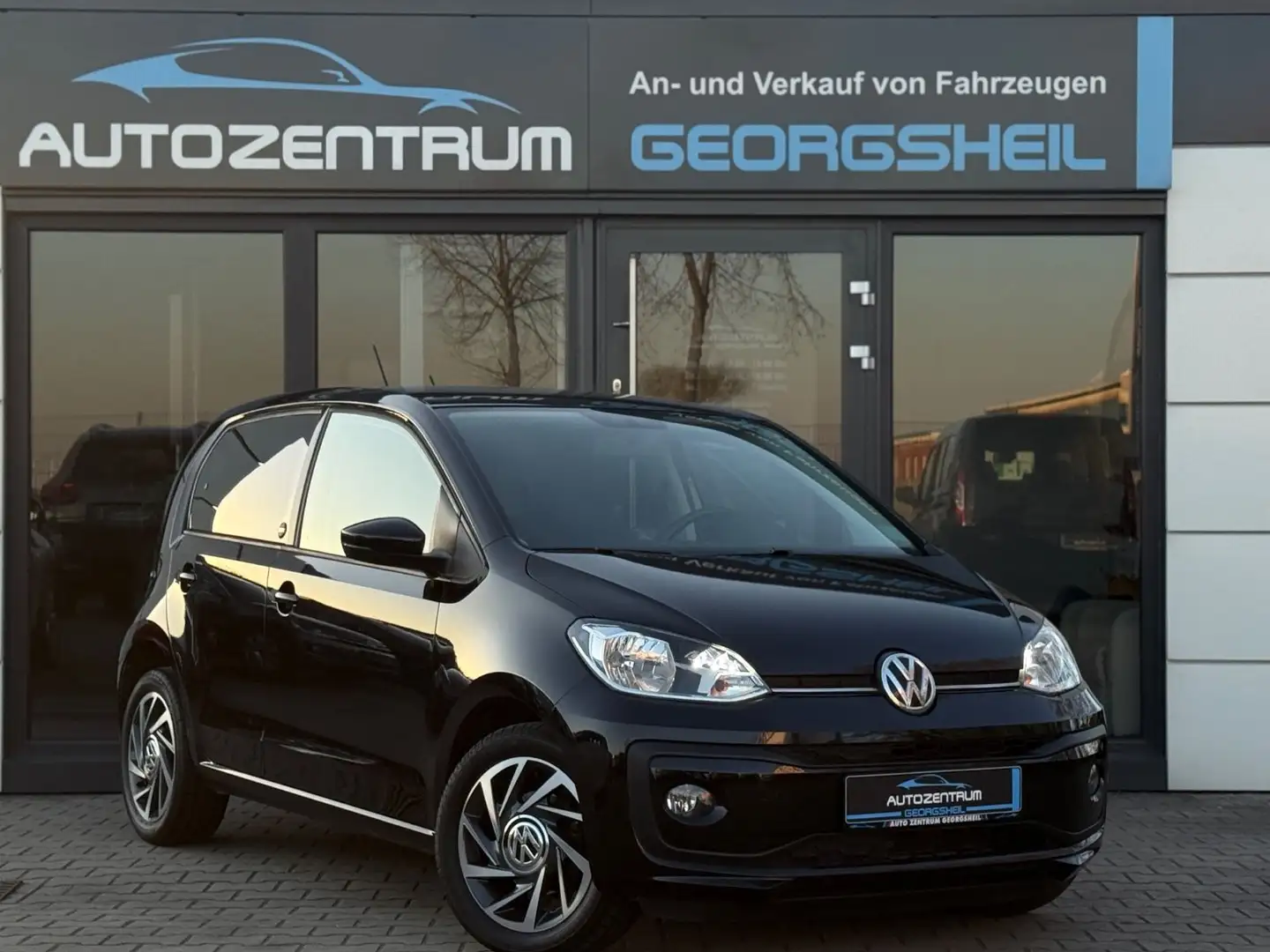 Volkswagen up! Sound/Erste-Hand/4-Türig/Sitzheizung/BT-Audio Schwarz - 1