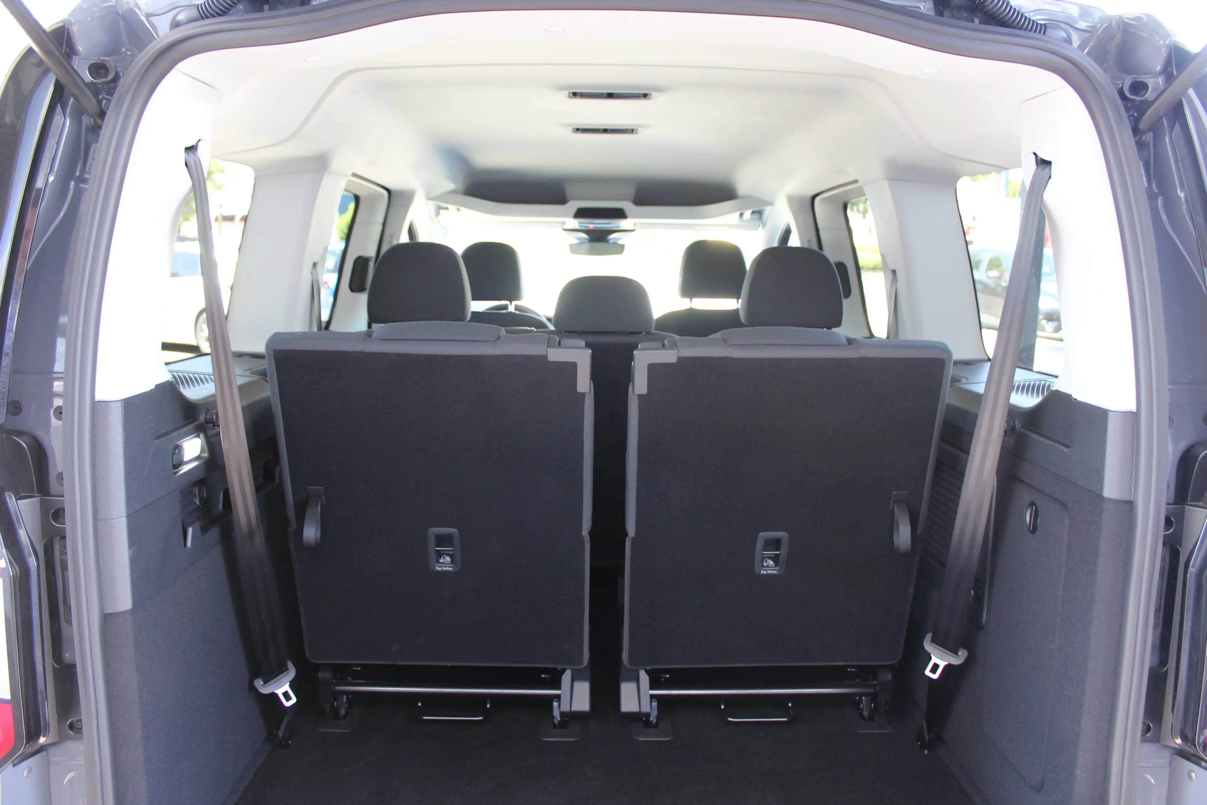 Ford Grand Tourneo Titanium PHEV*7-Sitze*Navi*Kamera*ACC*Kamera*PDC — photo 4