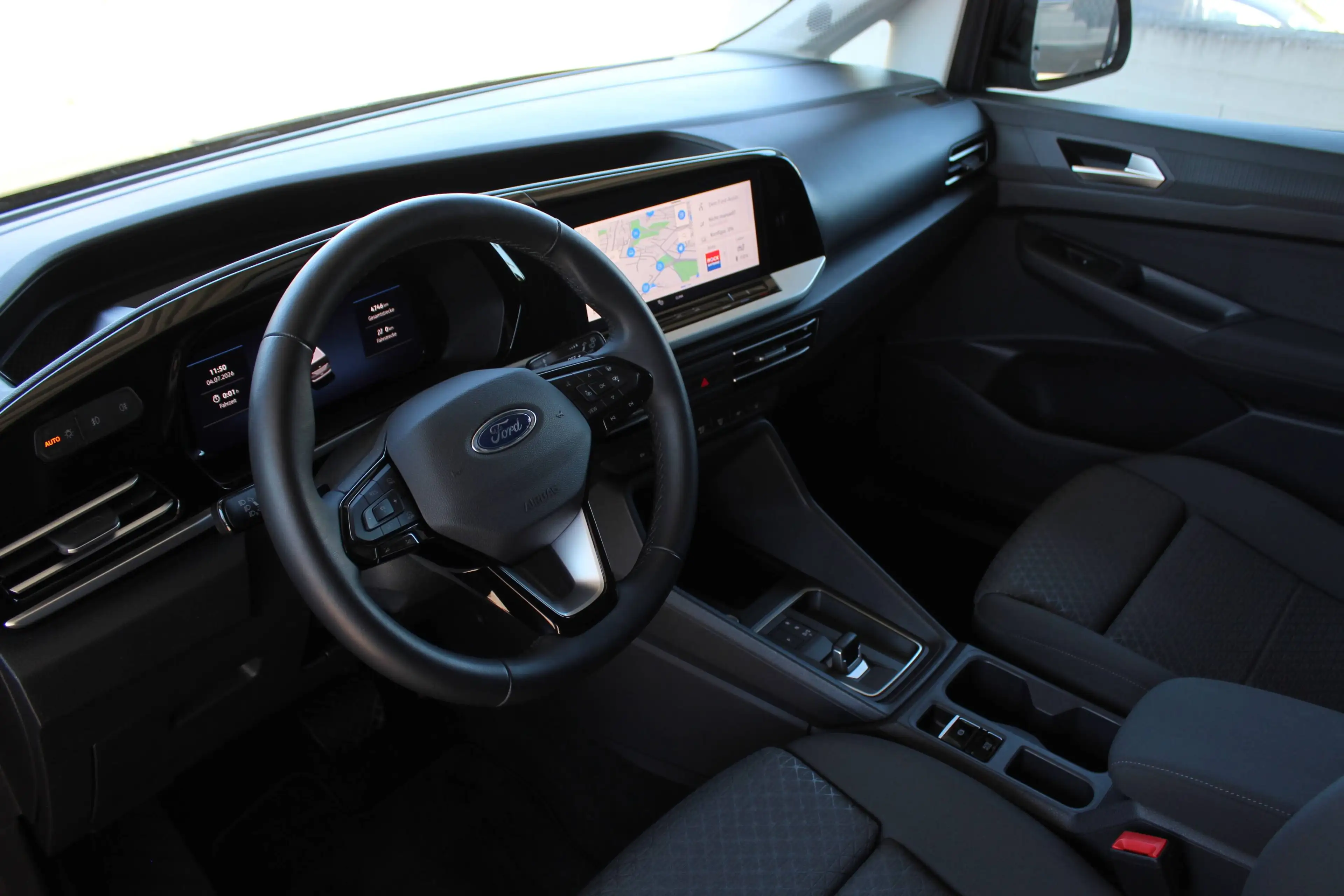 Ford Grand Tourneo Titanium PHEV*7-Sitze*Navi*Kamera*ACC*Kamera*PDC — photo 10