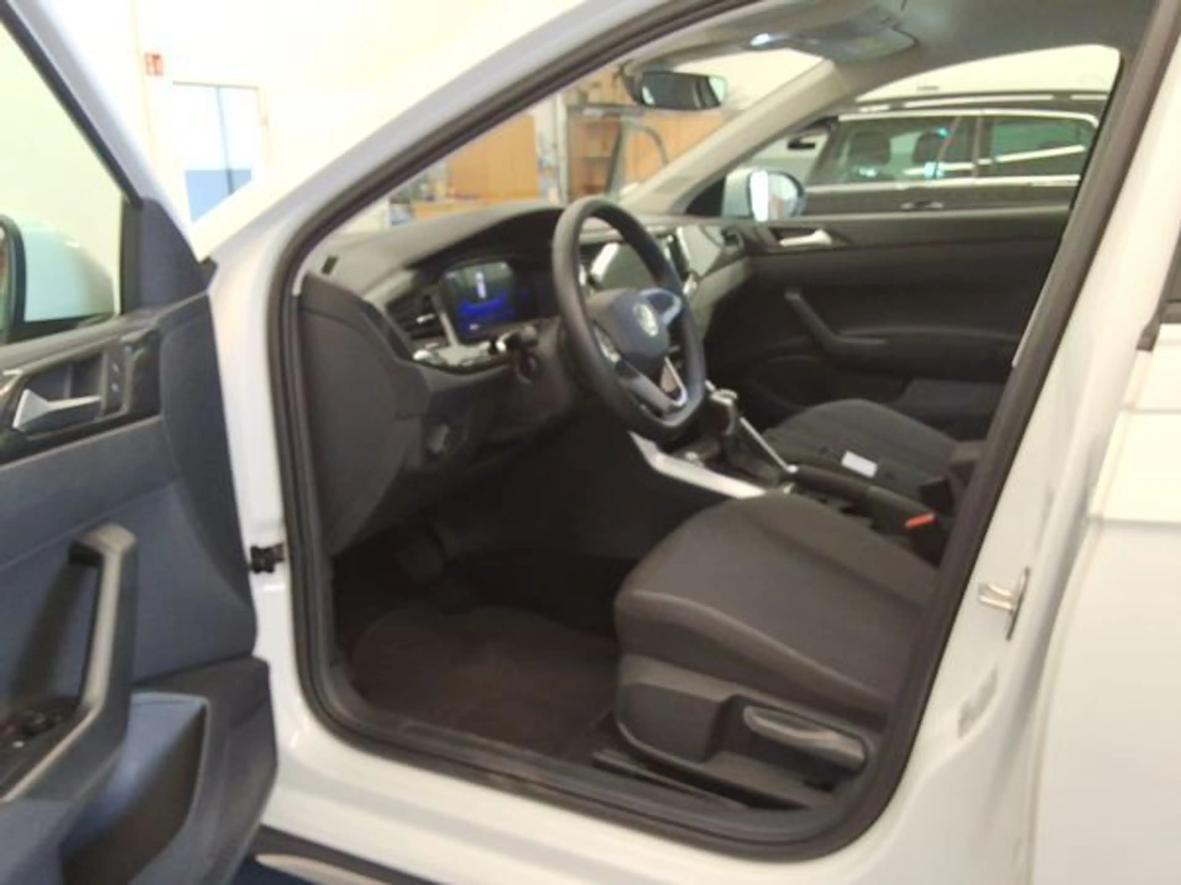 Volkswagen Taigo 1.0TSi DSG Life R-Kamera Navi ACC LED Sitzheiz.... — photo 5