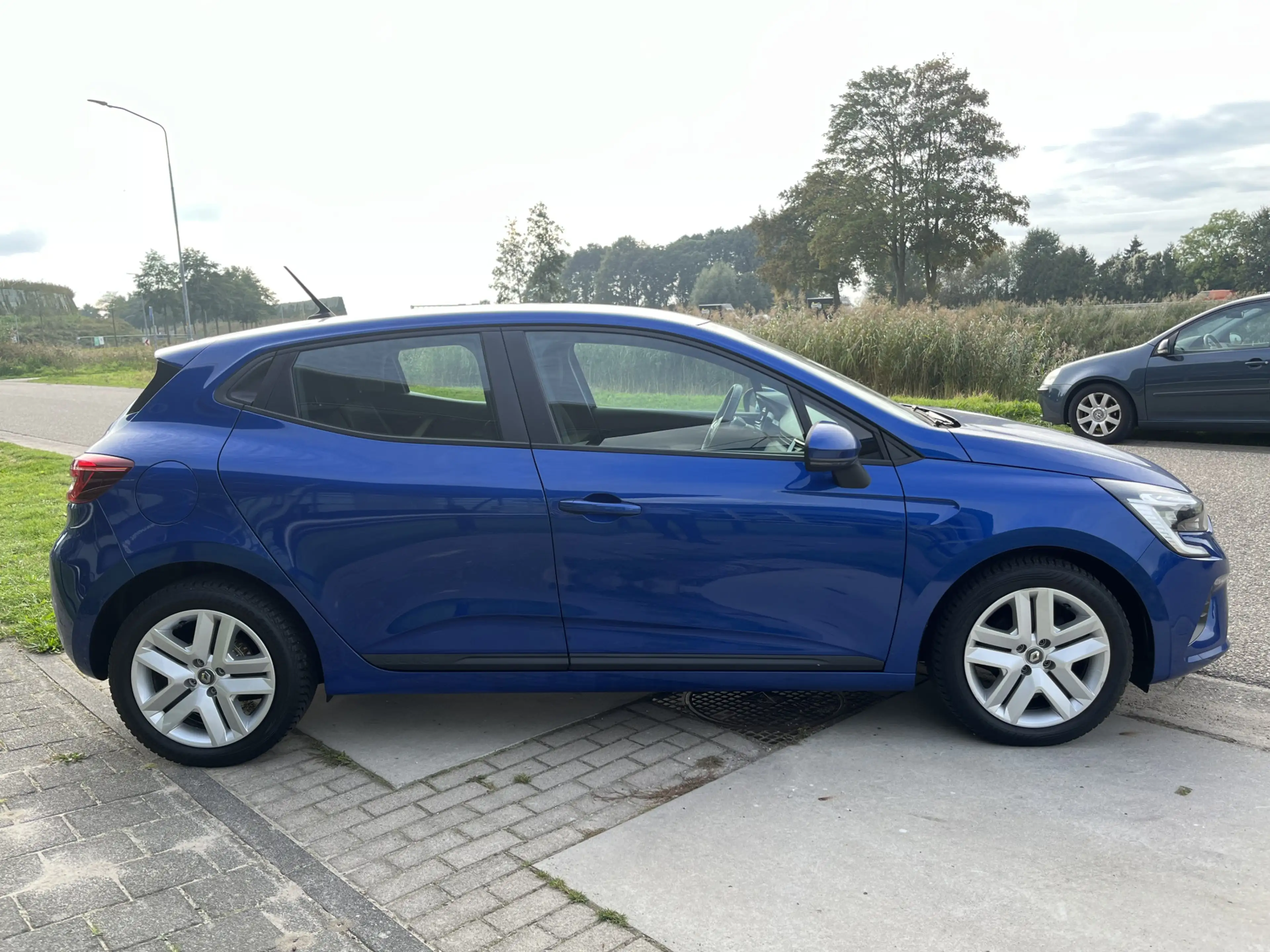 Renault Clio 1.0 TCe / Parkeerhulp A / Navigatie / Airco / Crui — photo 9