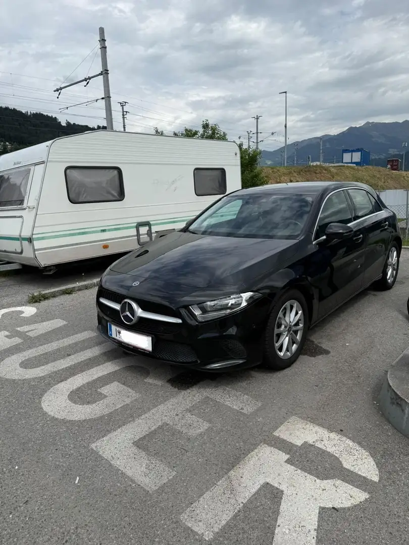 Mercedes-Benz A 180 d Aut. Schwarz - 2