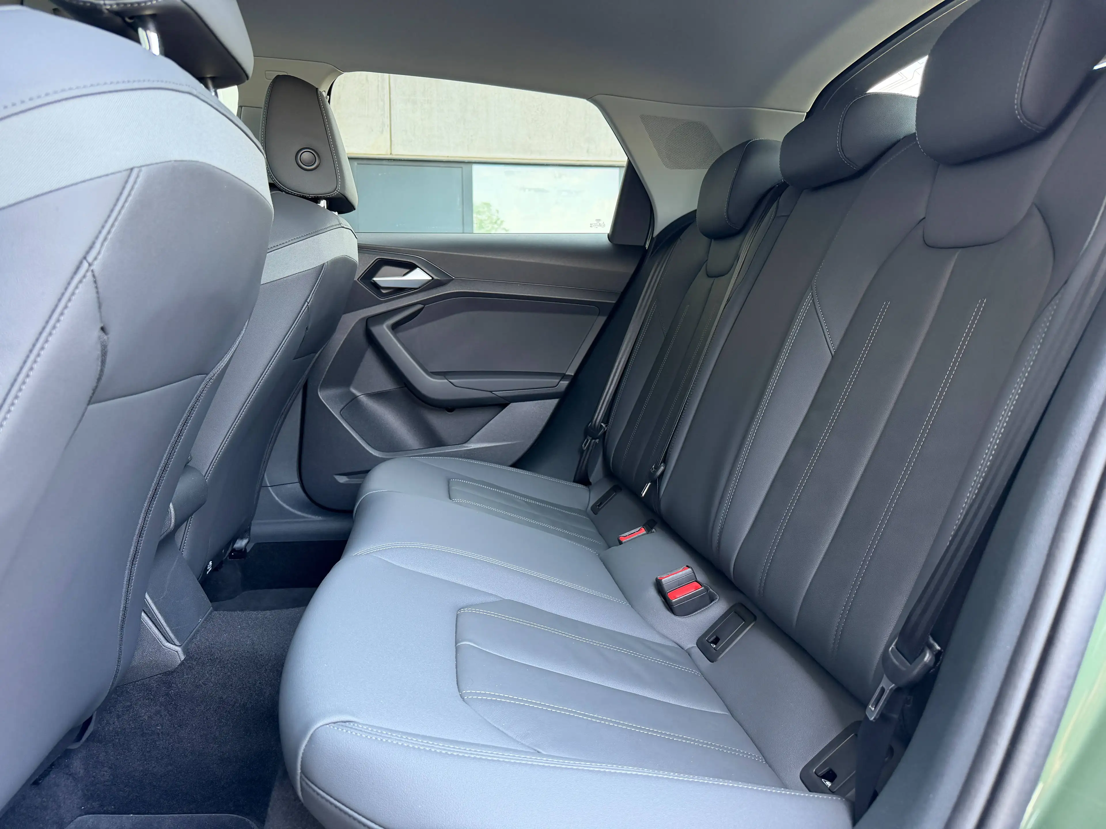 Audi A1 ALLSTREET 30TFSI S-LINE LEDER ACC DISTRIKT GREEN — photo 14