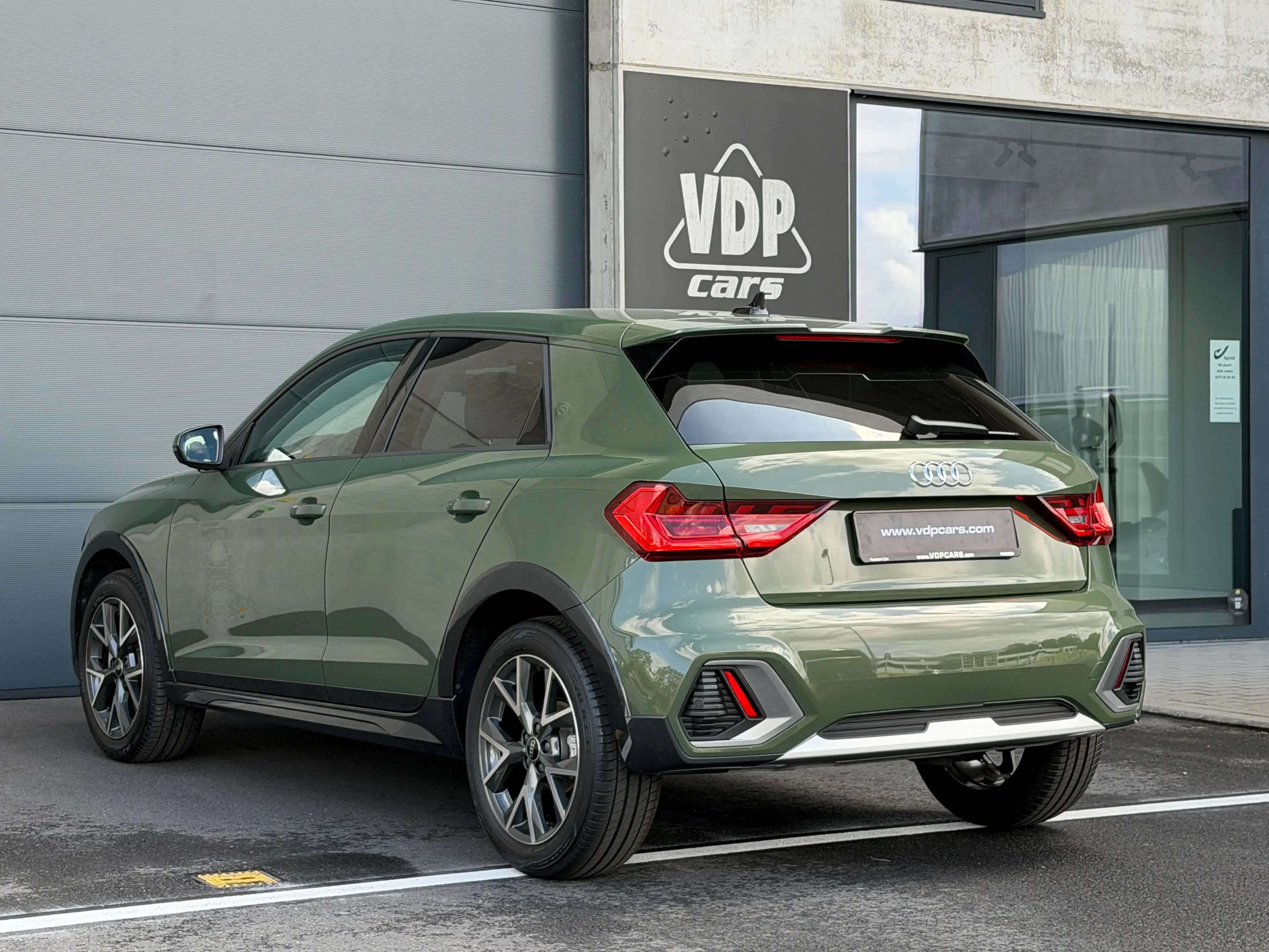 Audi A1 ALLSTREET 30TFSI S-LINE LEDER ACC DISTRIKT GREEN — photo 6