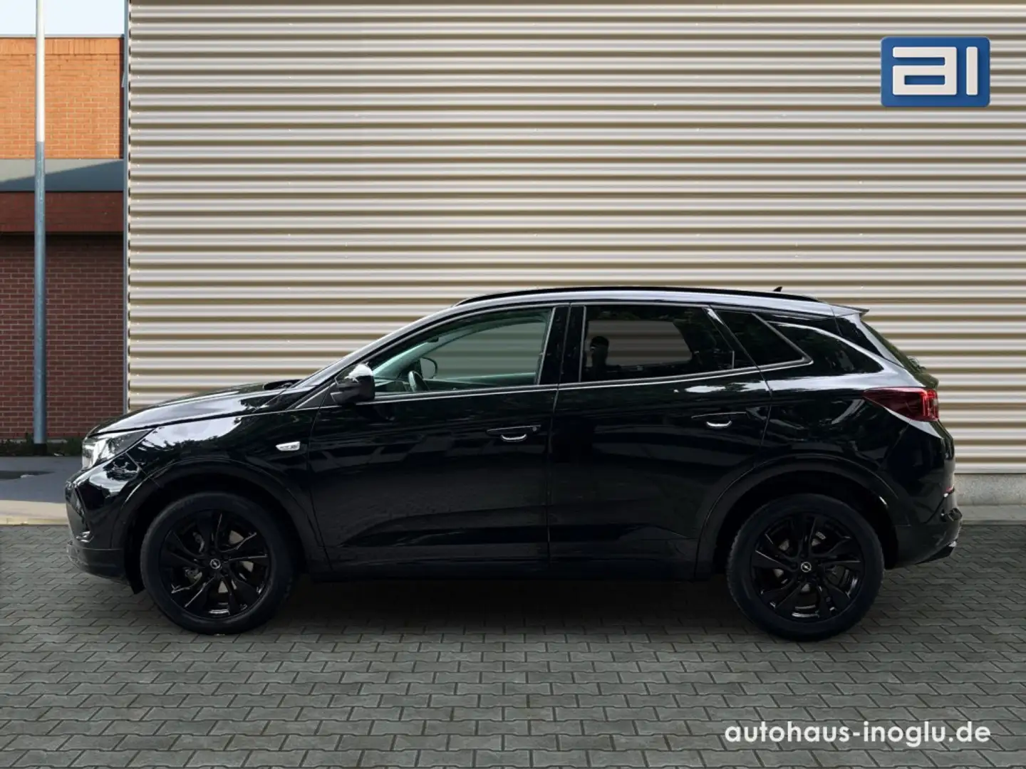 Opel Grandland 1.2 AT*GS Line*Navi*LED*Kam*Le Shz*AGR Schwarz - 2