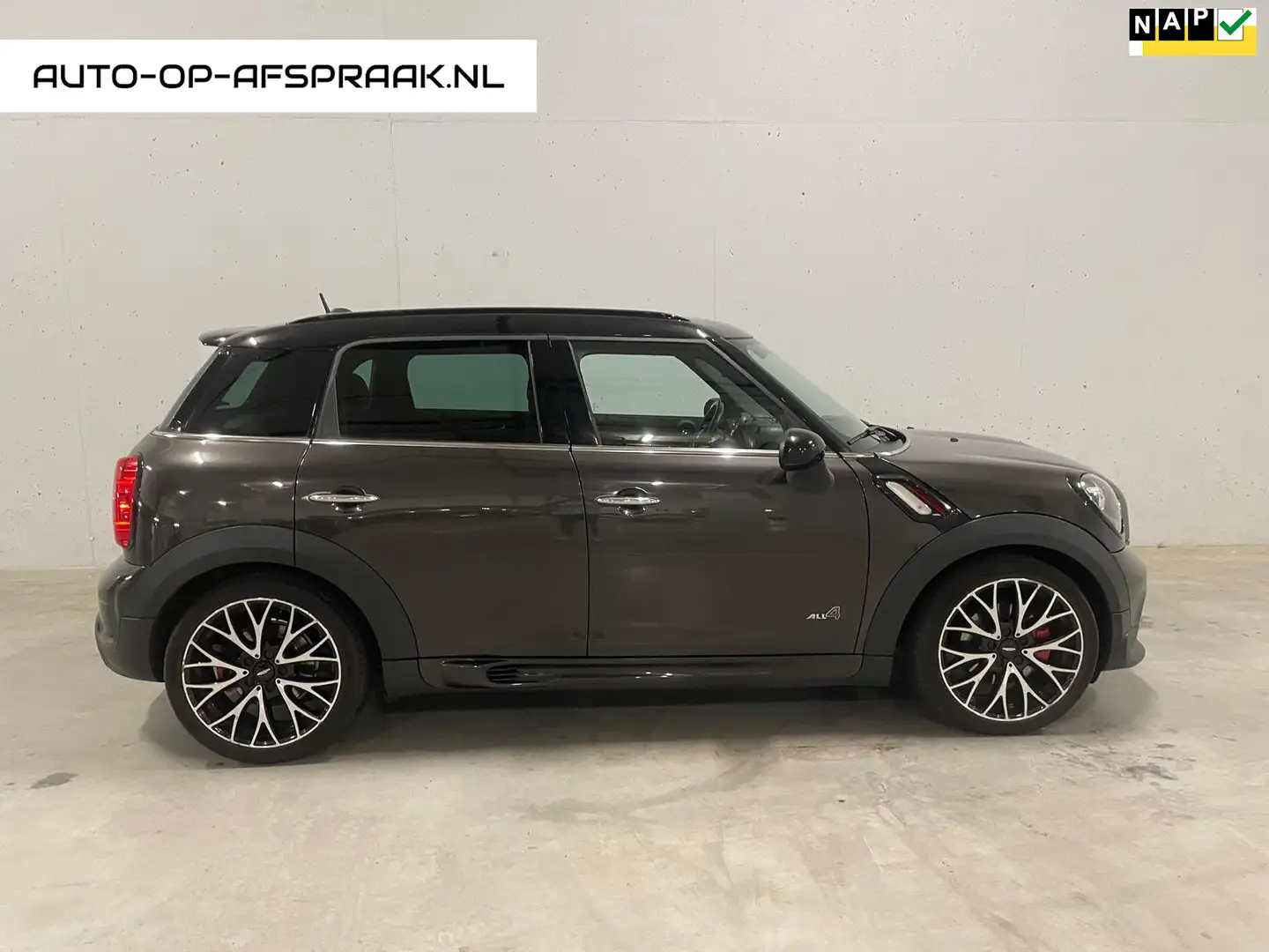 MINI John Cooper Works Countryman Mini 1.6 ALL4 Chili Leer Brun - 1