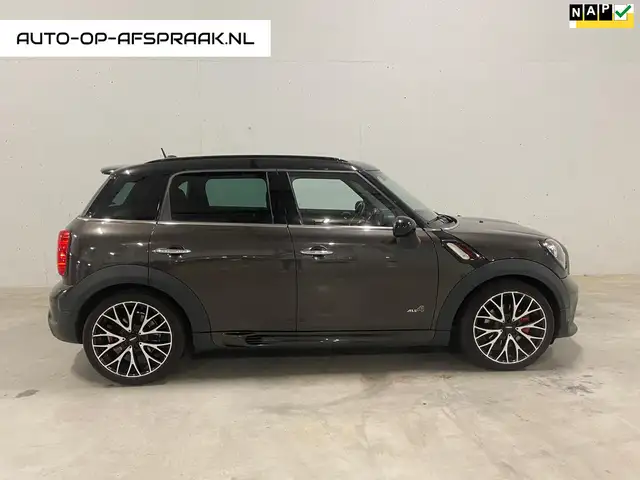 MINI John Cooper Works Countryman Mini 1.6 ALL4 Chili Leer