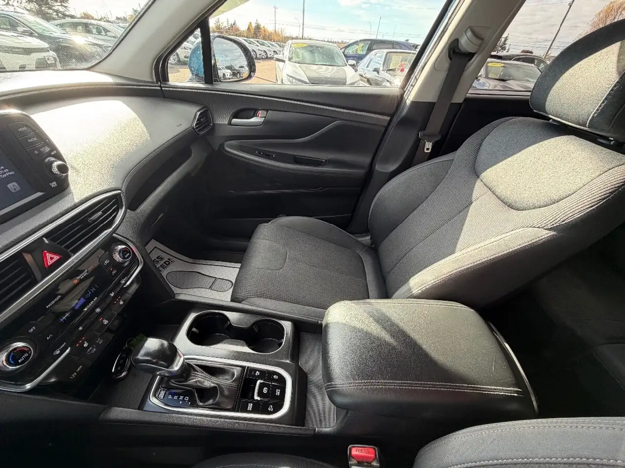 Hyundai SANTA FE снимка Hyundai SANTA FE