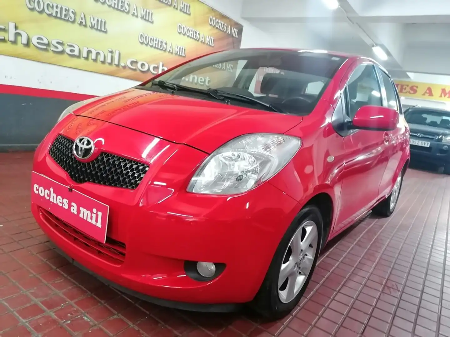 Toyota Yaris 1.3 VVT-i Sol Rot - 2