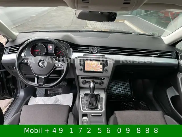 Volkswagen Passat view 10