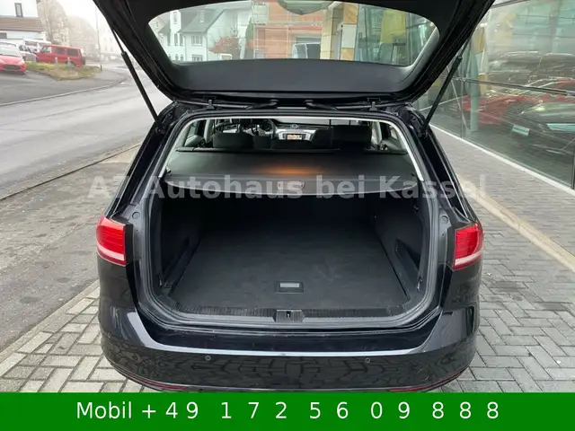 Volkswagen Passat view 8
