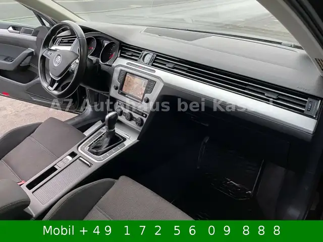 Volkswagen Passat view 11