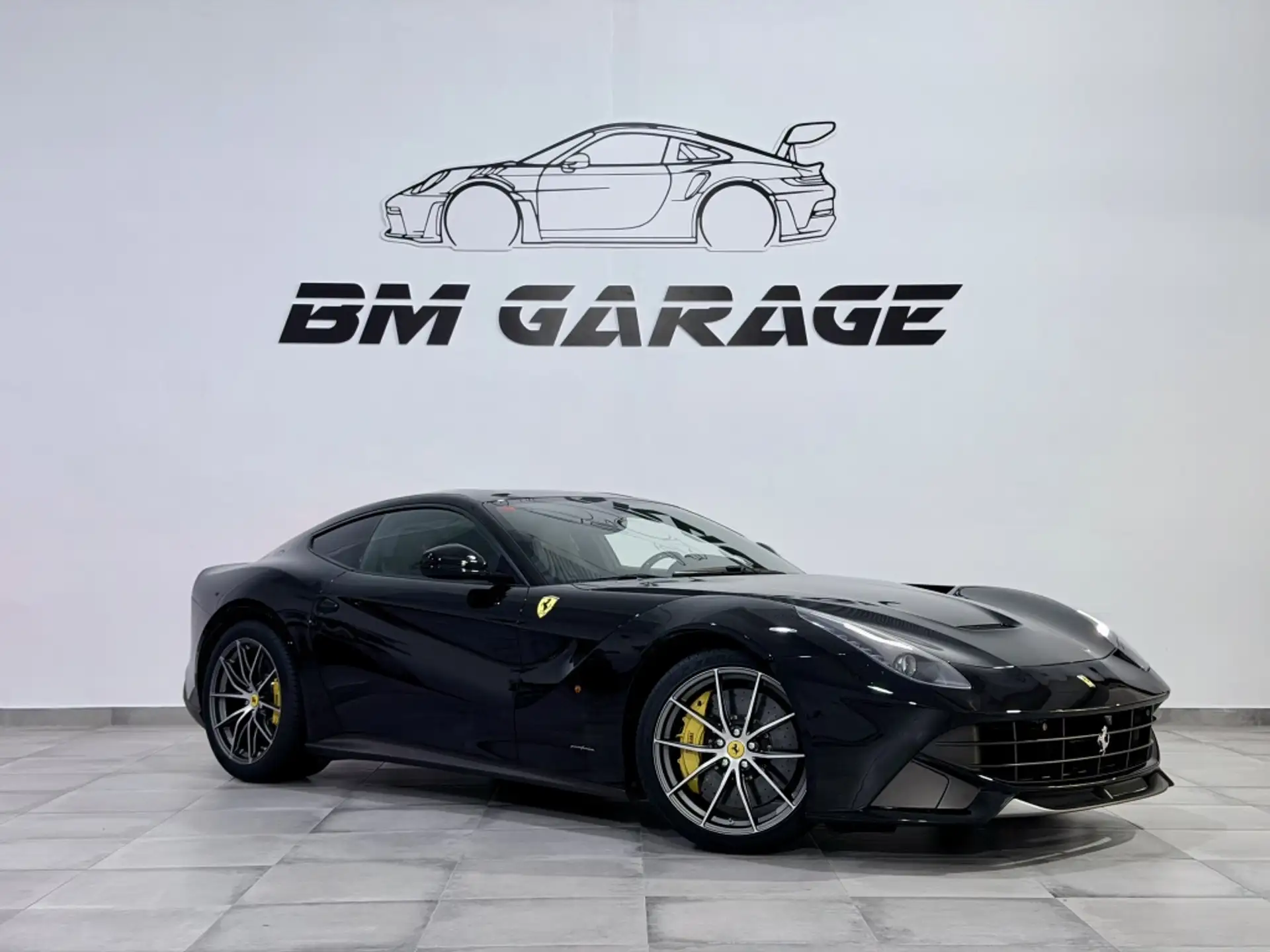 페라리 F12 베를리네타 2016 검정 사진 7