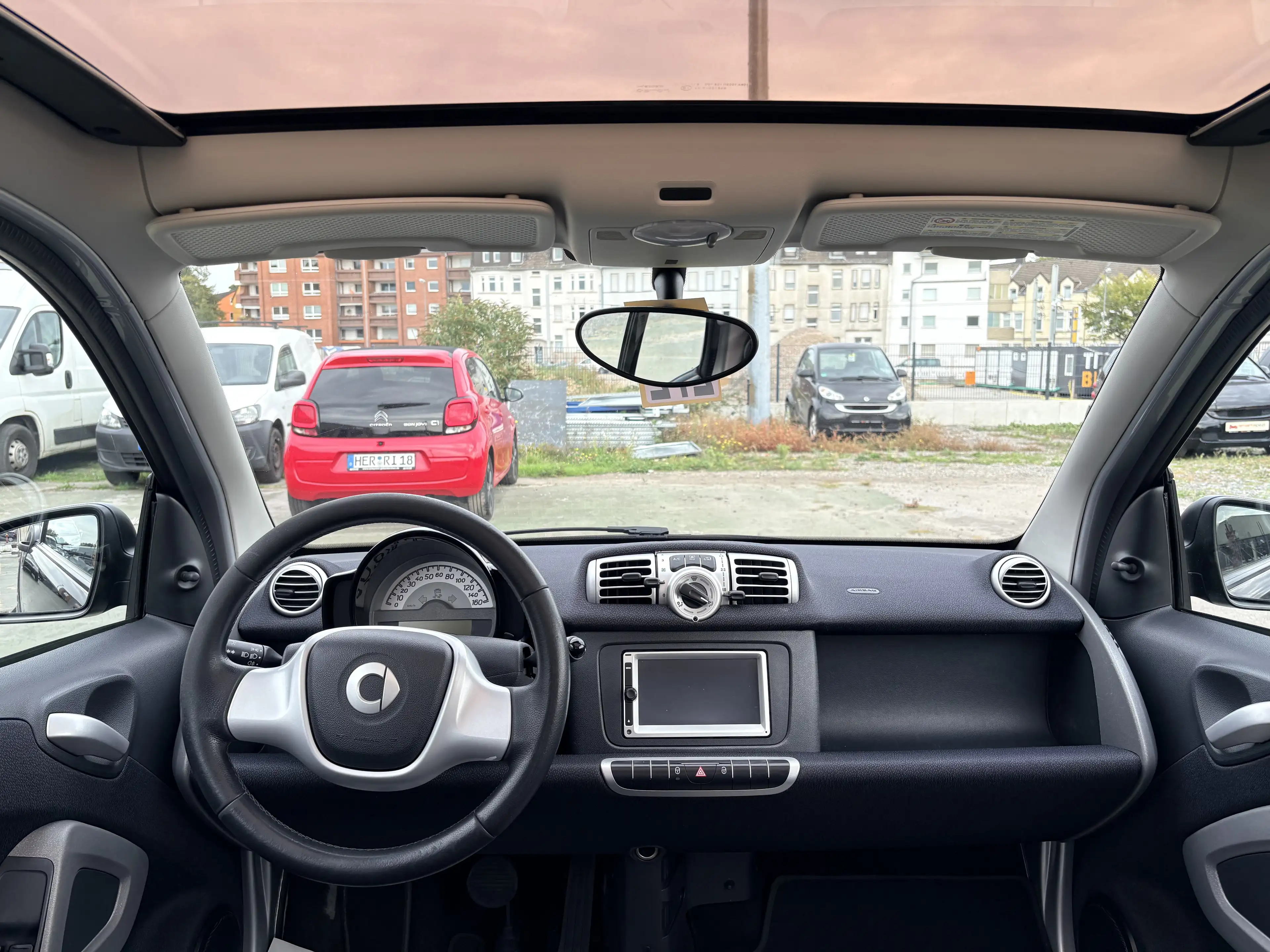 smart forTwo DIESEL,KLIMA,NAVI,PDC,GANZJAHRREIFEN INSP+TÜV NEU — photo 11