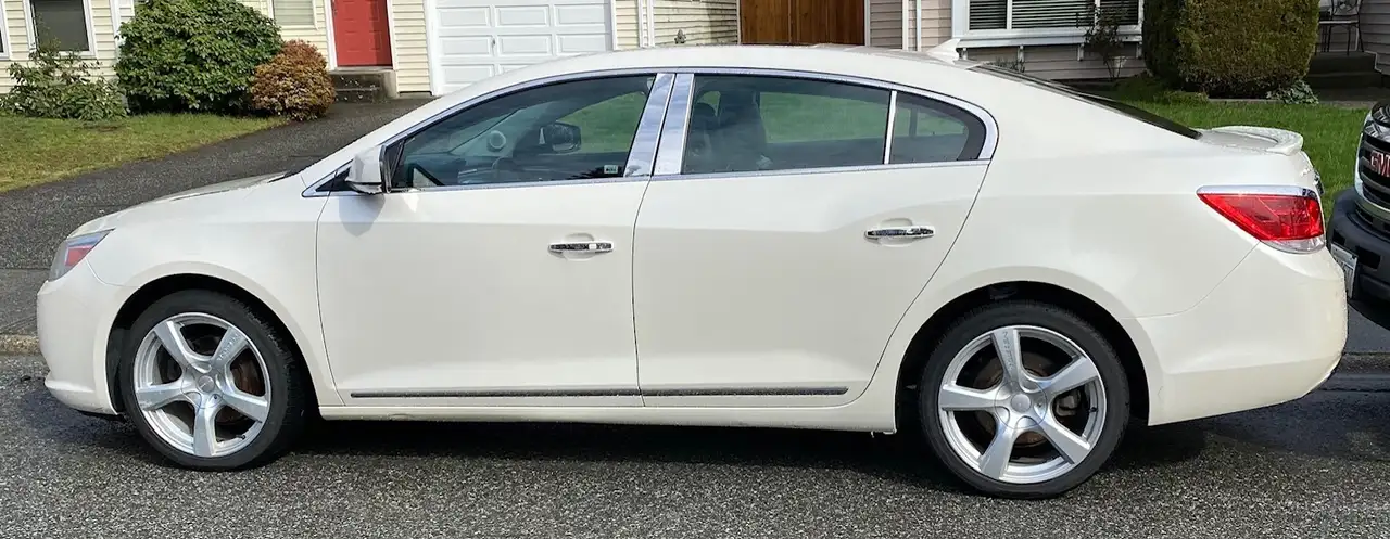 Buick Lacrosse снимка Buick Lacrosse