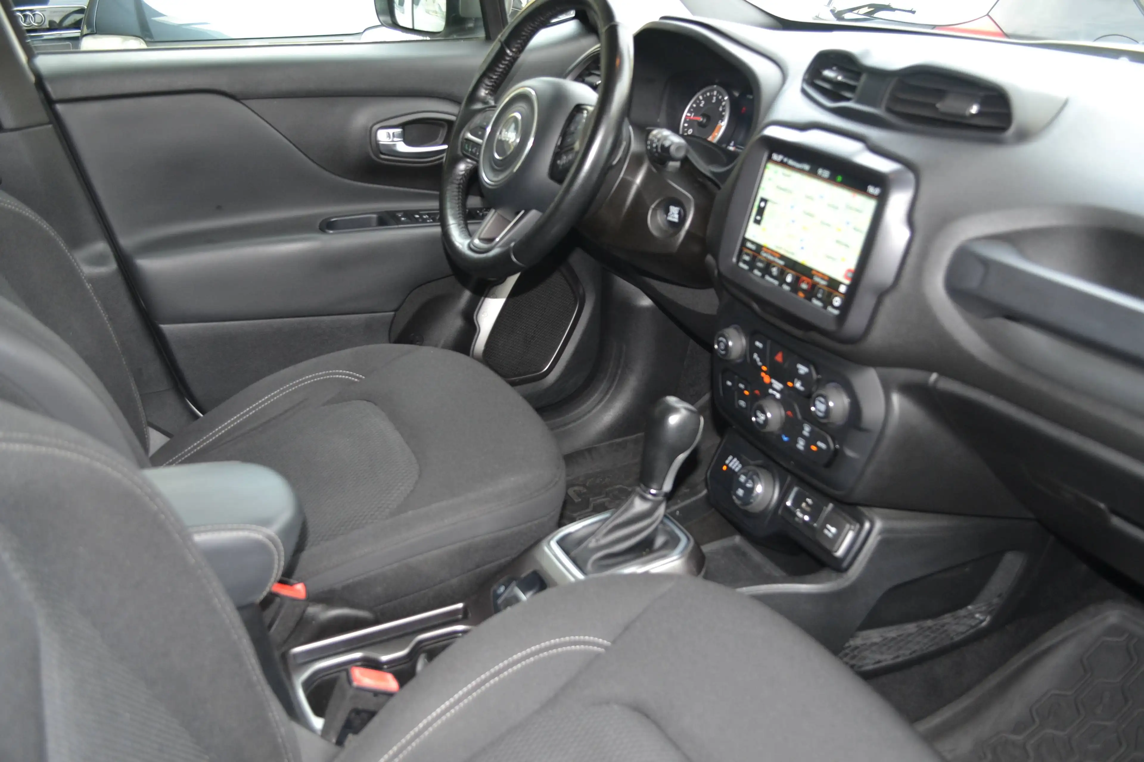 Jeep Renegade 2.0 D Limited 4WD 1.HAND*AUTOMATIK*KAMERA*KEYLESS&Go*NAVIGATION* — photo 12