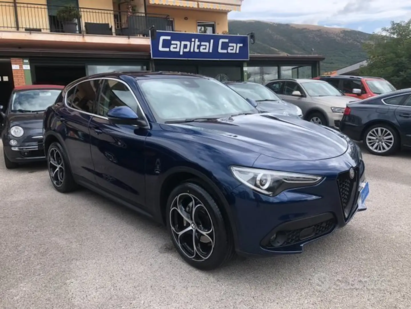 Alfa Romeo Stelvio Executive Q4 Blau - 1