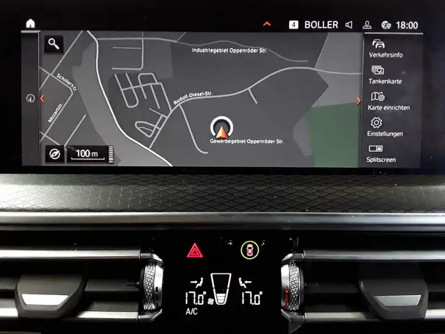BMW X3 view 12