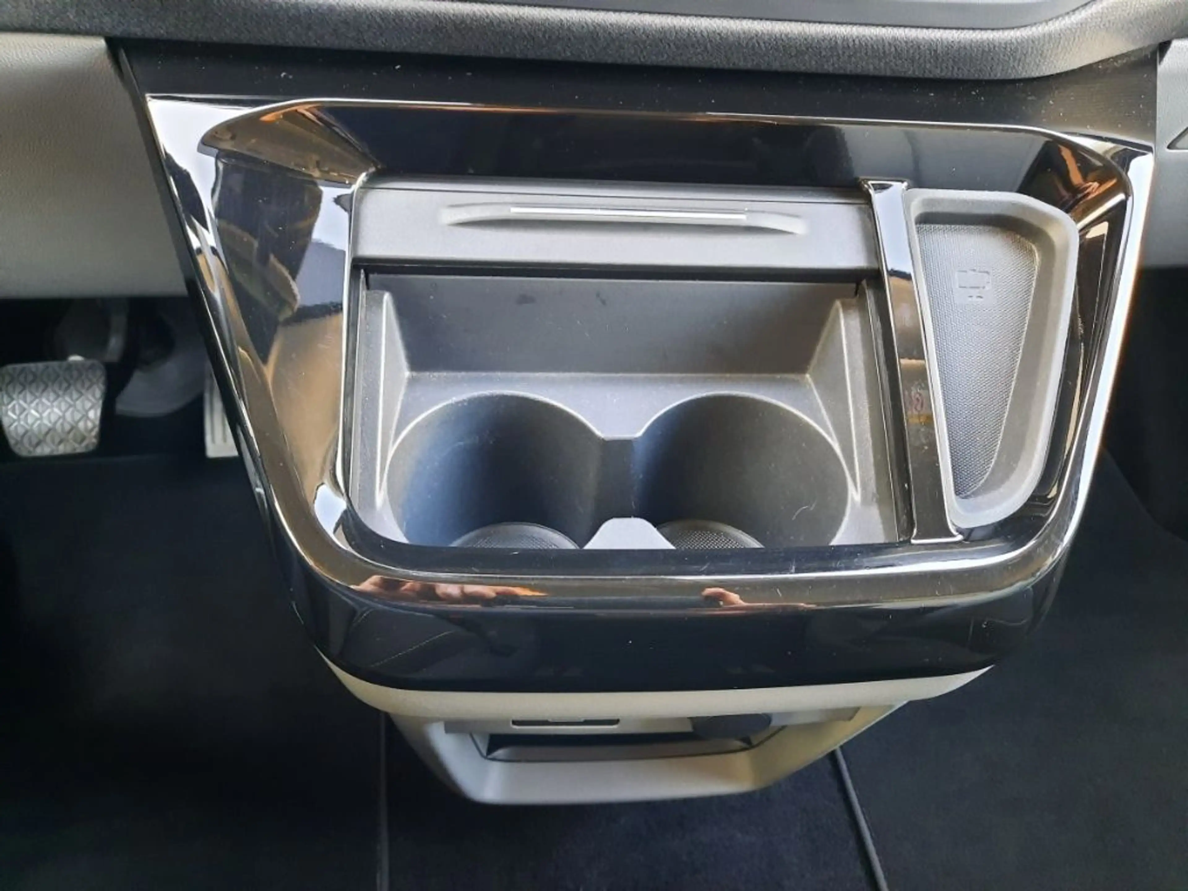 Ford Tourneo Bus Titanium 170 PS AT FWD 320 L1 — photo 15