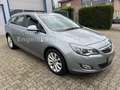 Opel Astra J Sports Tourer/NAVI/TEILLEDER/AHK/XENON Argent - thumbnail 1