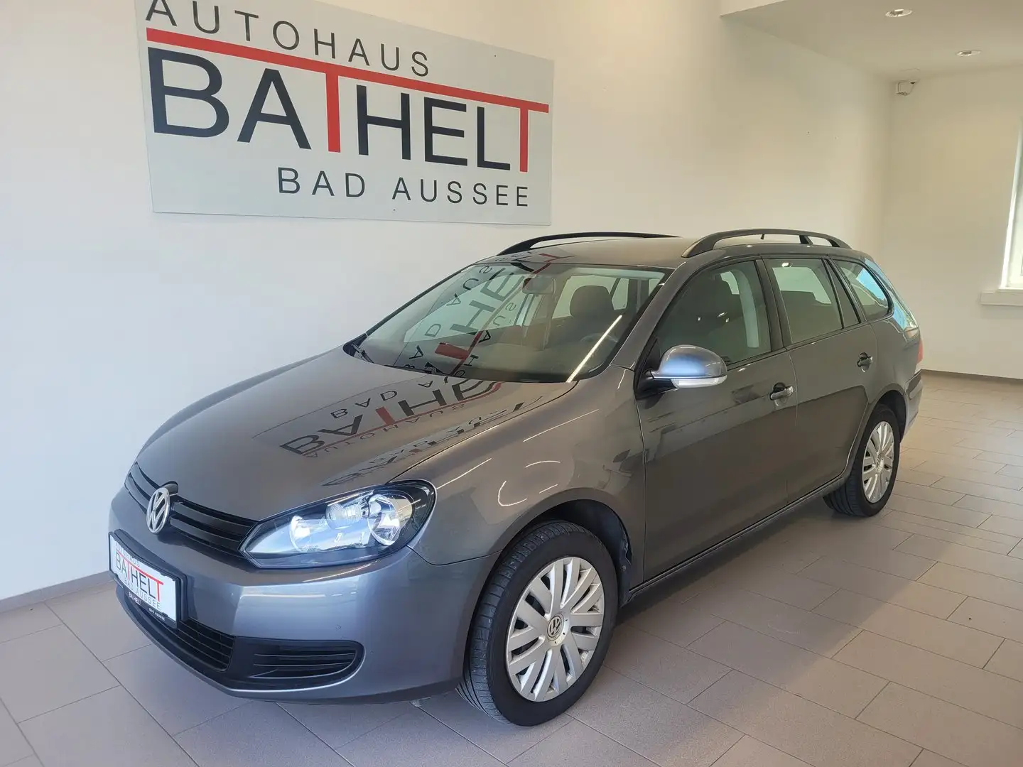 Volkswagen Golf Variant Trendline TDI Grau - 2