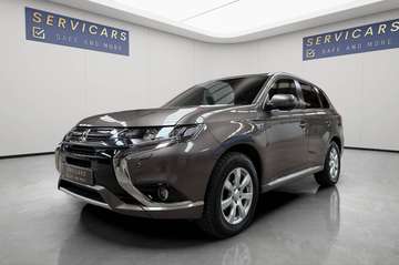PHEV 2.0i 4WD / @SERVICARS WAREMME / FULL OPTIONS / CARNET / GARANTIE 12 MOIS