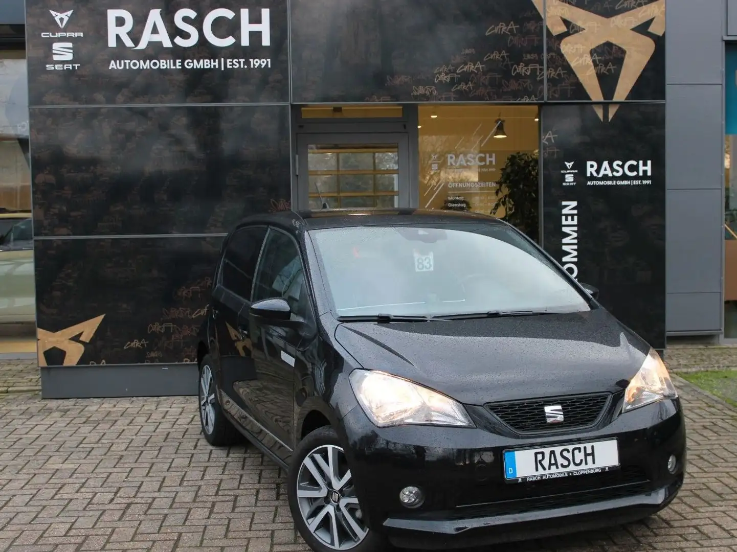 SEAT Mii electric Plus 36,8 kWh 83 Ps+GRA+SHZ+PDC+BTH Чорний - 2