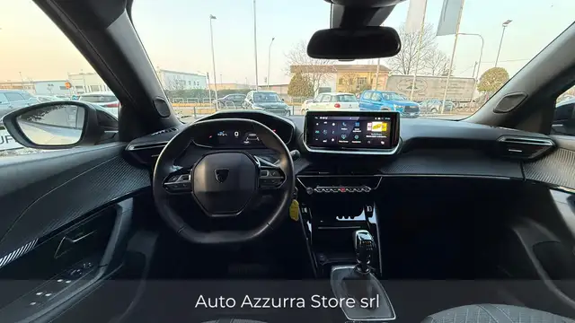 Peugeot 2008 view 10