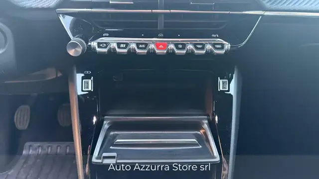 Peugeot 2008 view 13