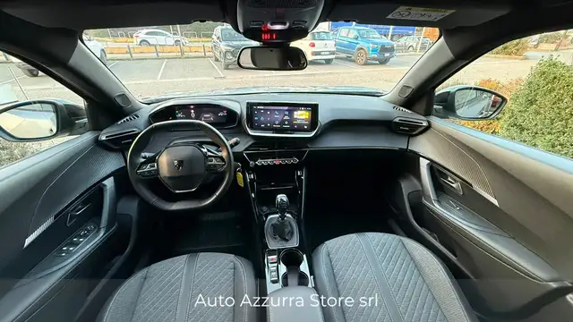 Peugeot 2008 view 9