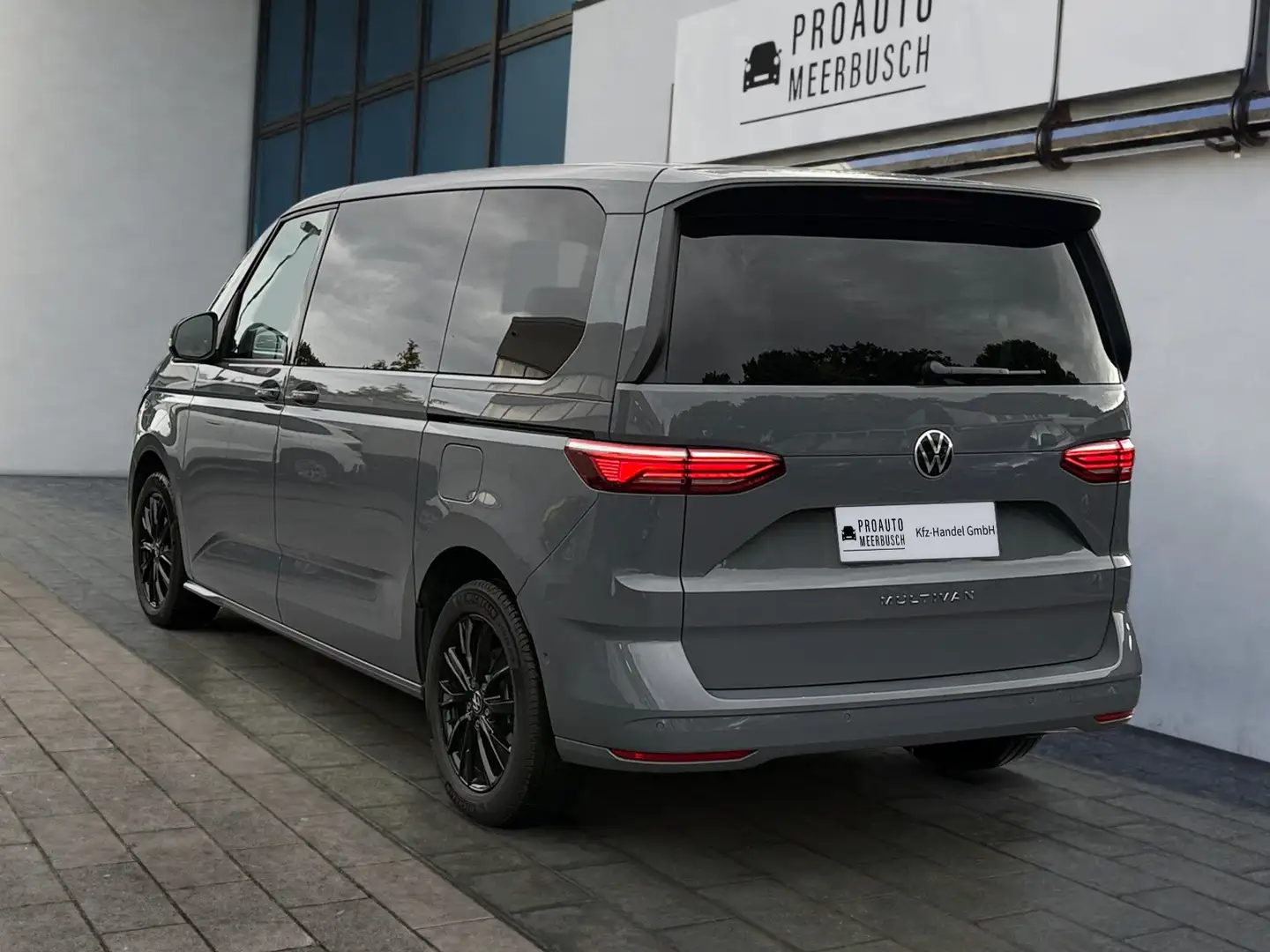 Volkswagen T7 Multivan T7 Multivan EASYOPEN/AHK/18Z/VISAVIS/KAMERA/APPLE Gris - 2