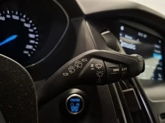 Ford Focus view 15