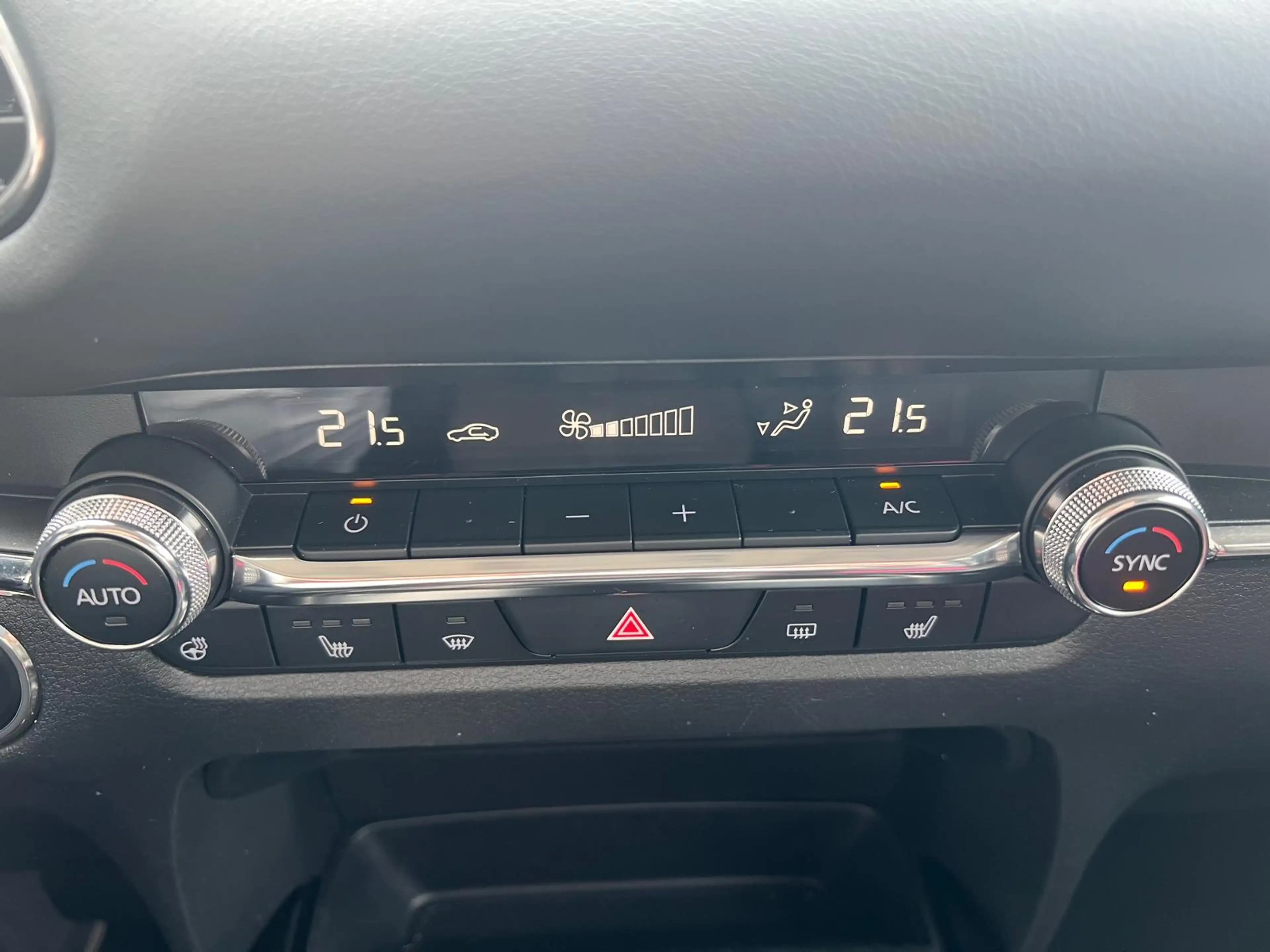 Mazda CX-30 2.0 e-SkyActiv-X M Hybrid Luxury AUTOMAAT | LEDER — photo 20