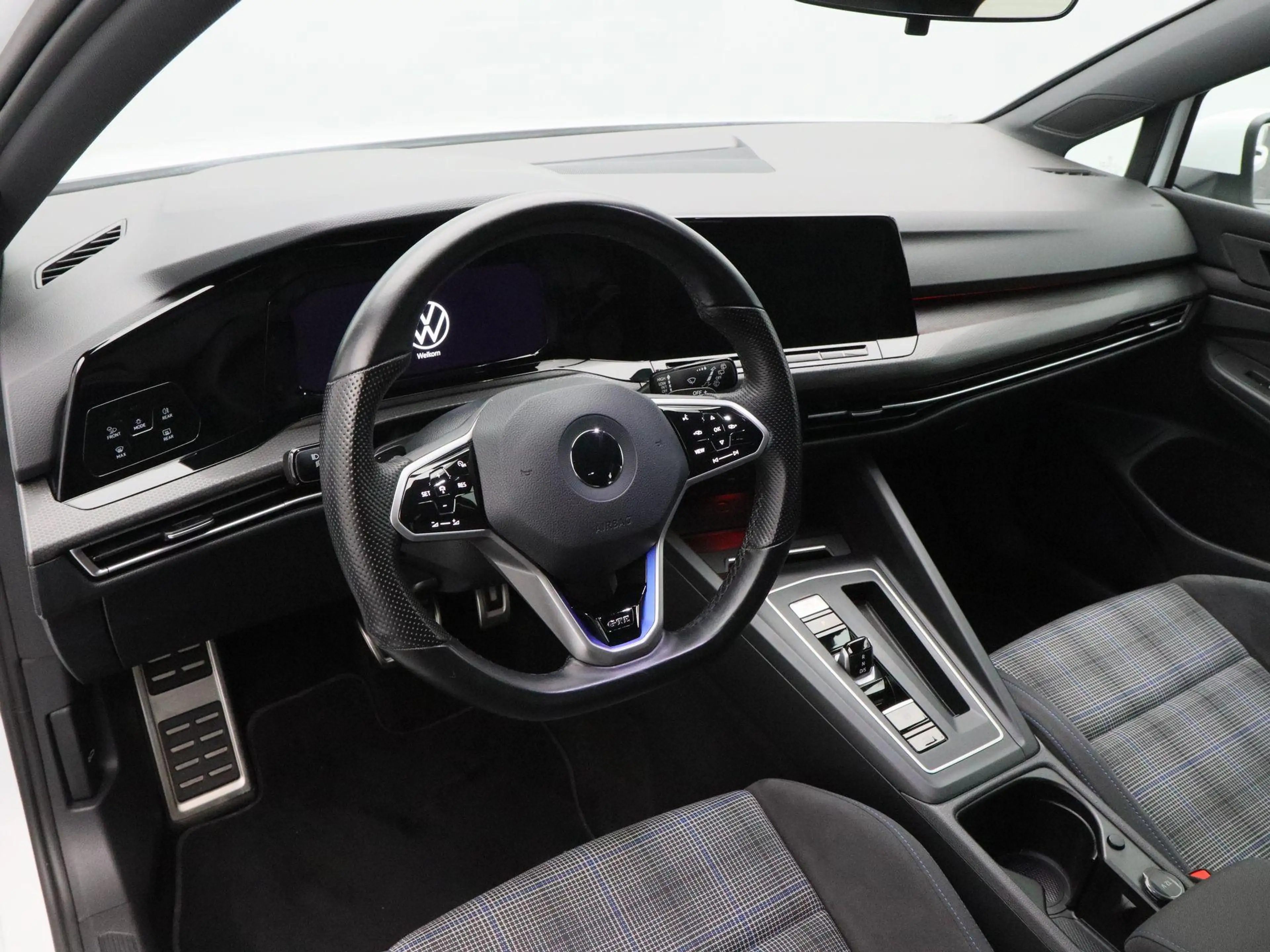 Volkswagen Golf GTE 1.4 eHybrid 245 Pk | Full LED | Trekhaak | Adaptiv — photo 4