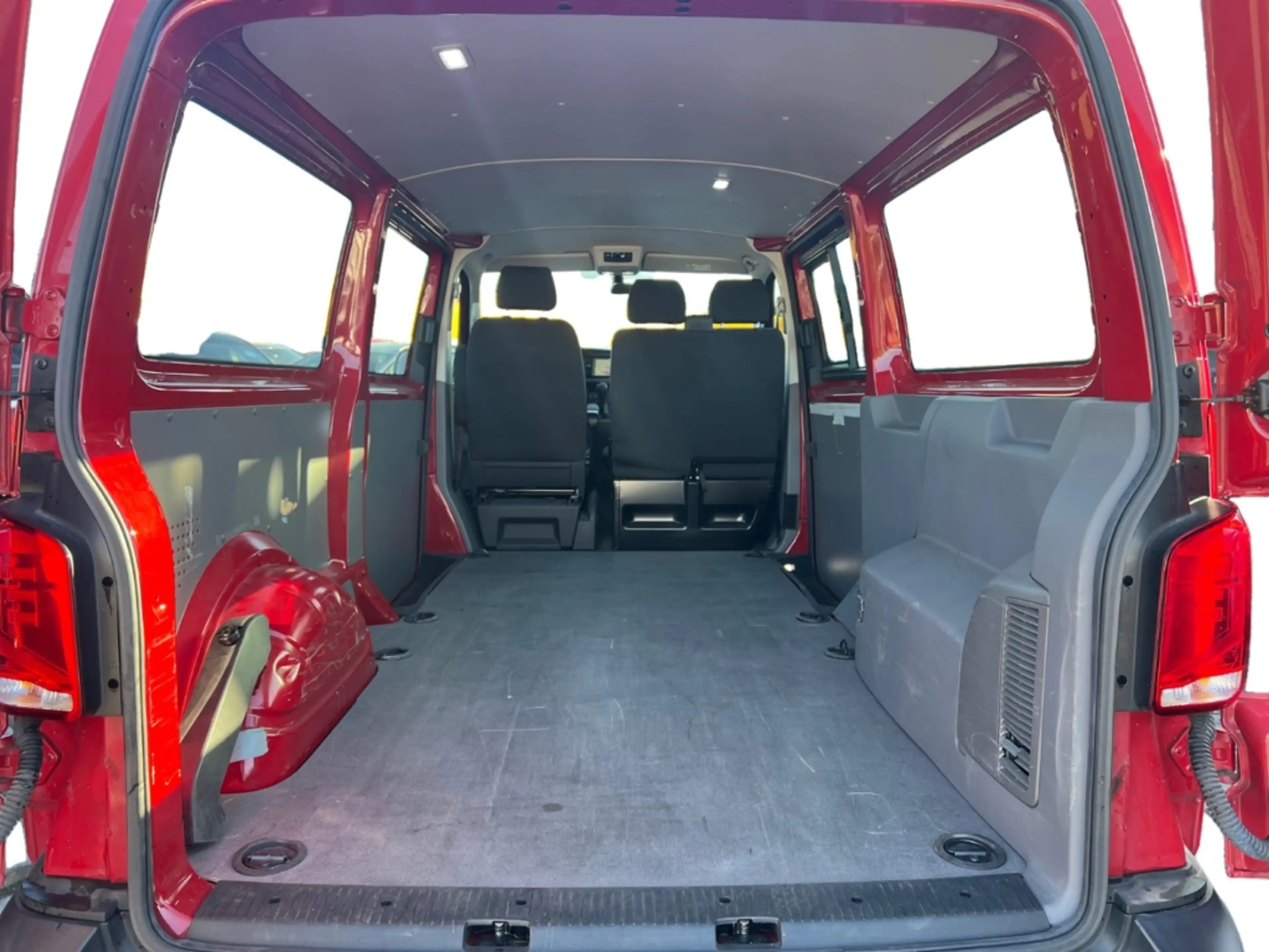 Volkswagen Transporter T6.1 Kombi FWD lang Navi LED Apple    CarPlay Andr — photo 14