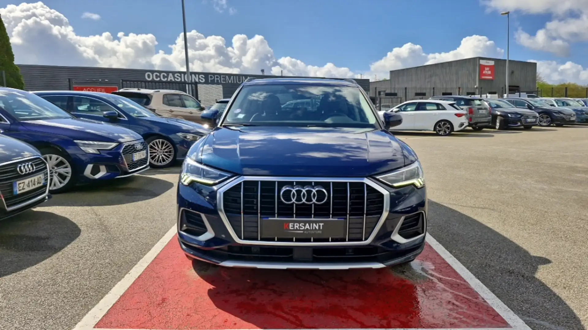 Audi Q3 35 TFSI 150 CH S tronic 7 DESIGN LUXE Bleu - 2