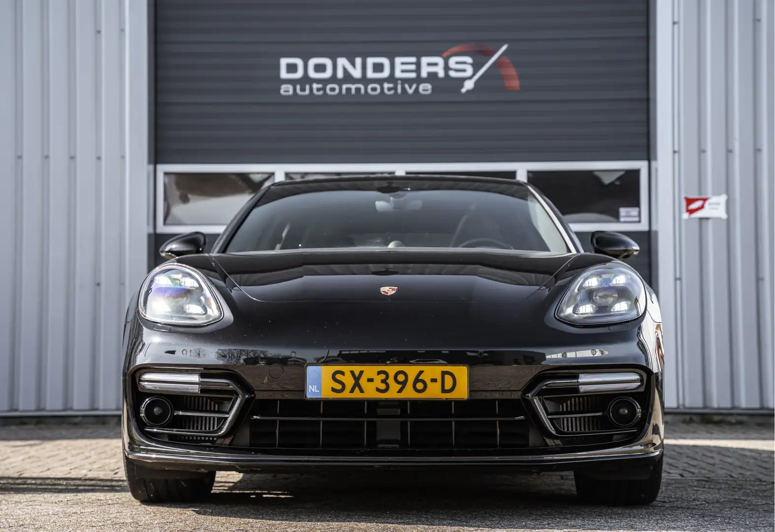 Porsche Panamera Sport Turismo / Pano / Sportpakket/Chrono/Sfeer / Zwart - 2