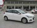 Hyundai i20 1.2 MPI Essence LE Blanc - thumbnail 19